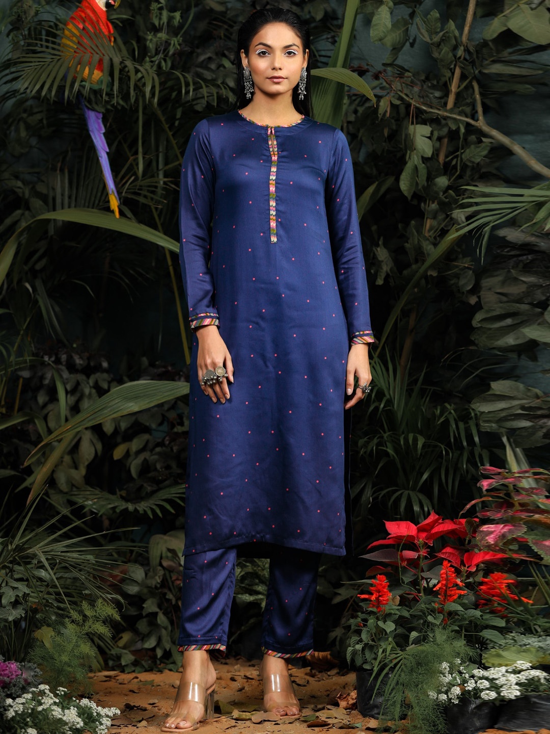 

Baise Gaba Abstract Printed Keyhole Neck Kurta with Trousers & Dupatta, Navy blue