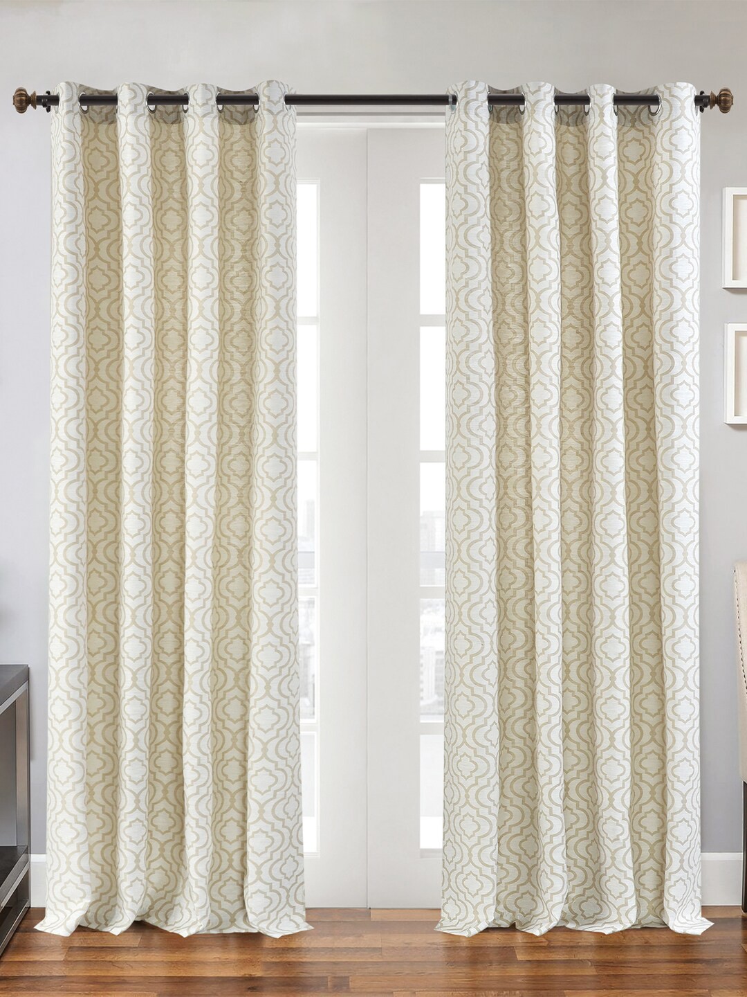 

Deco Window Brown & Gold-Toned Extendable Curtain Rods With Brackets