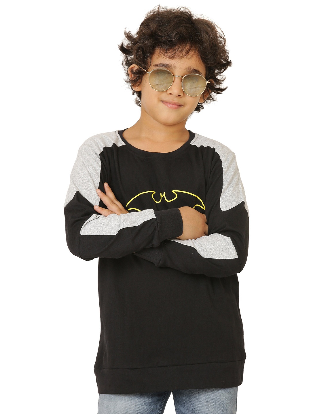 

SmartRAHO Boys Batman Printed Long Raglan Sleeves Casual T-shirt, Black