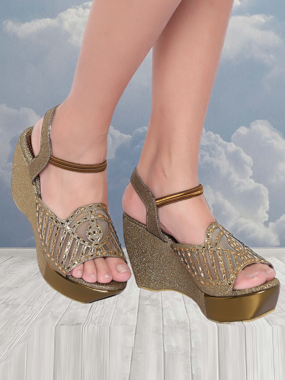 

Action Embellished Wedge Heels, Bronze