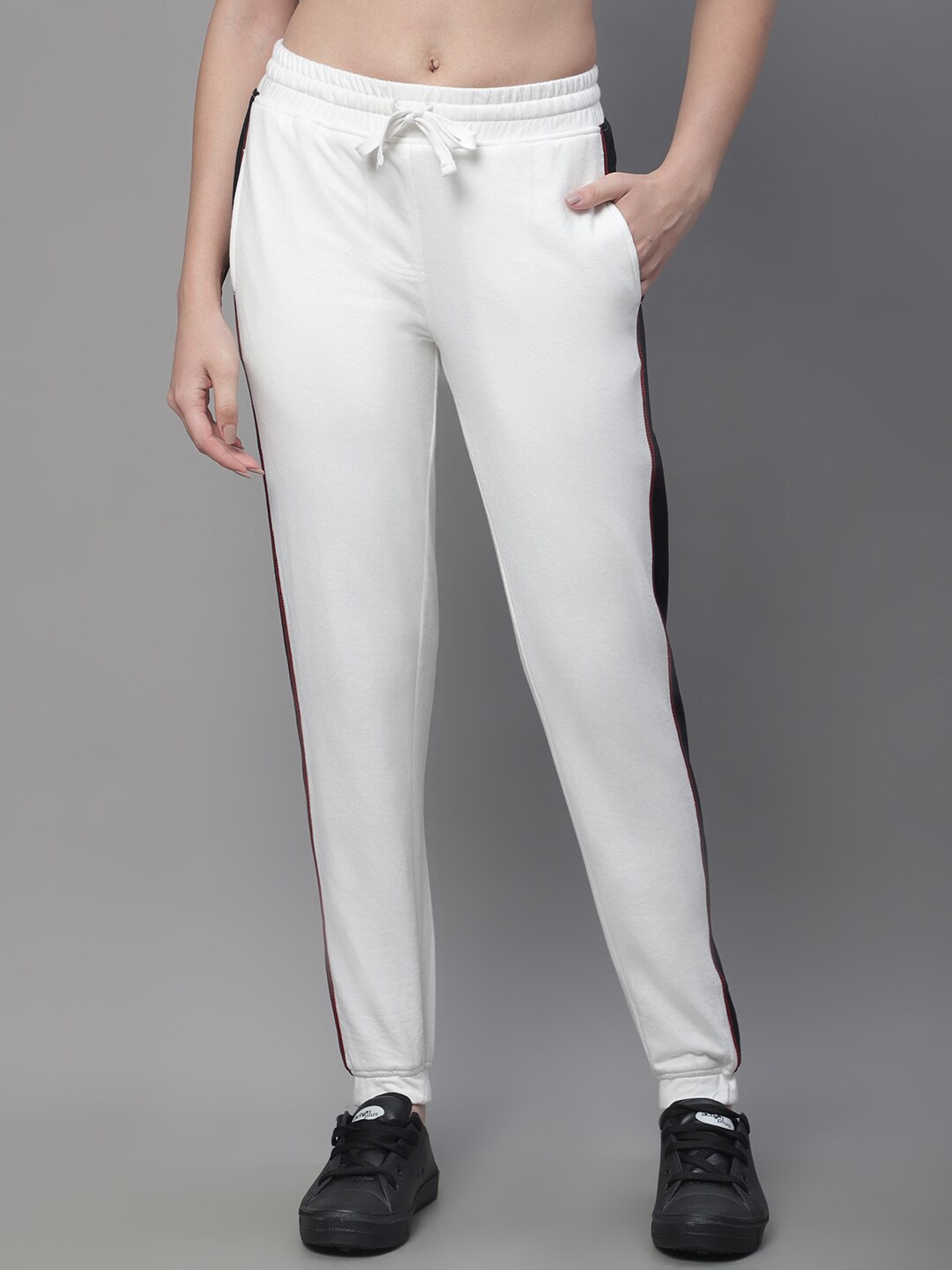 

Rute Women Regular Fit Cotton Joggers, White