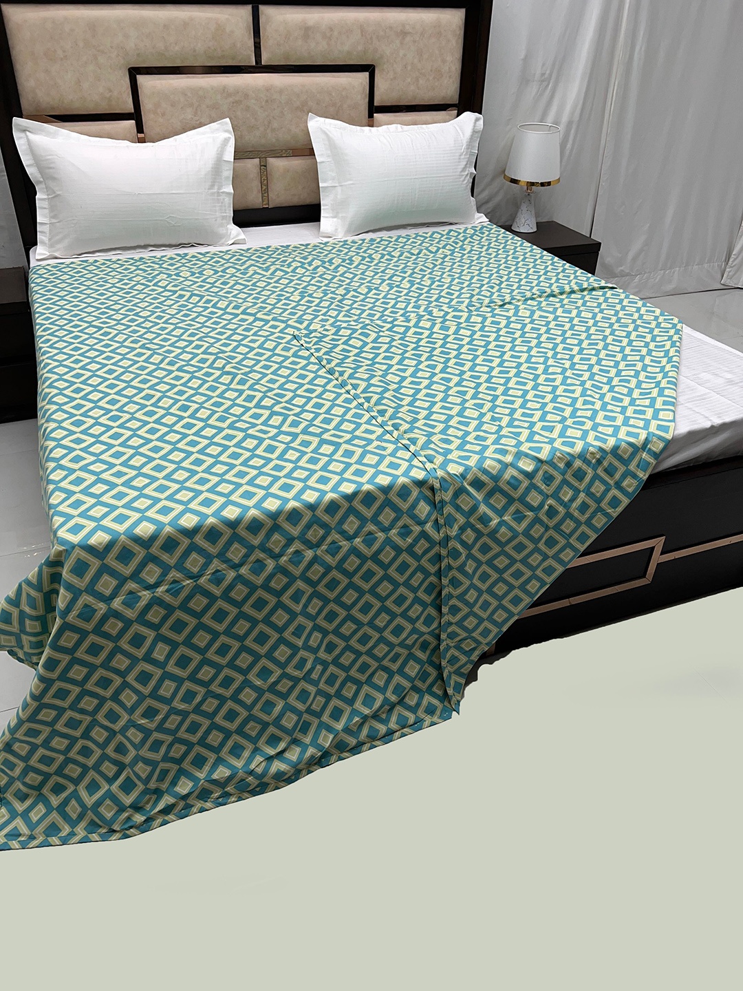 

Pure Decor Blue & Green 300 TC Double King Bed Duvet Cover With Zipper Lace