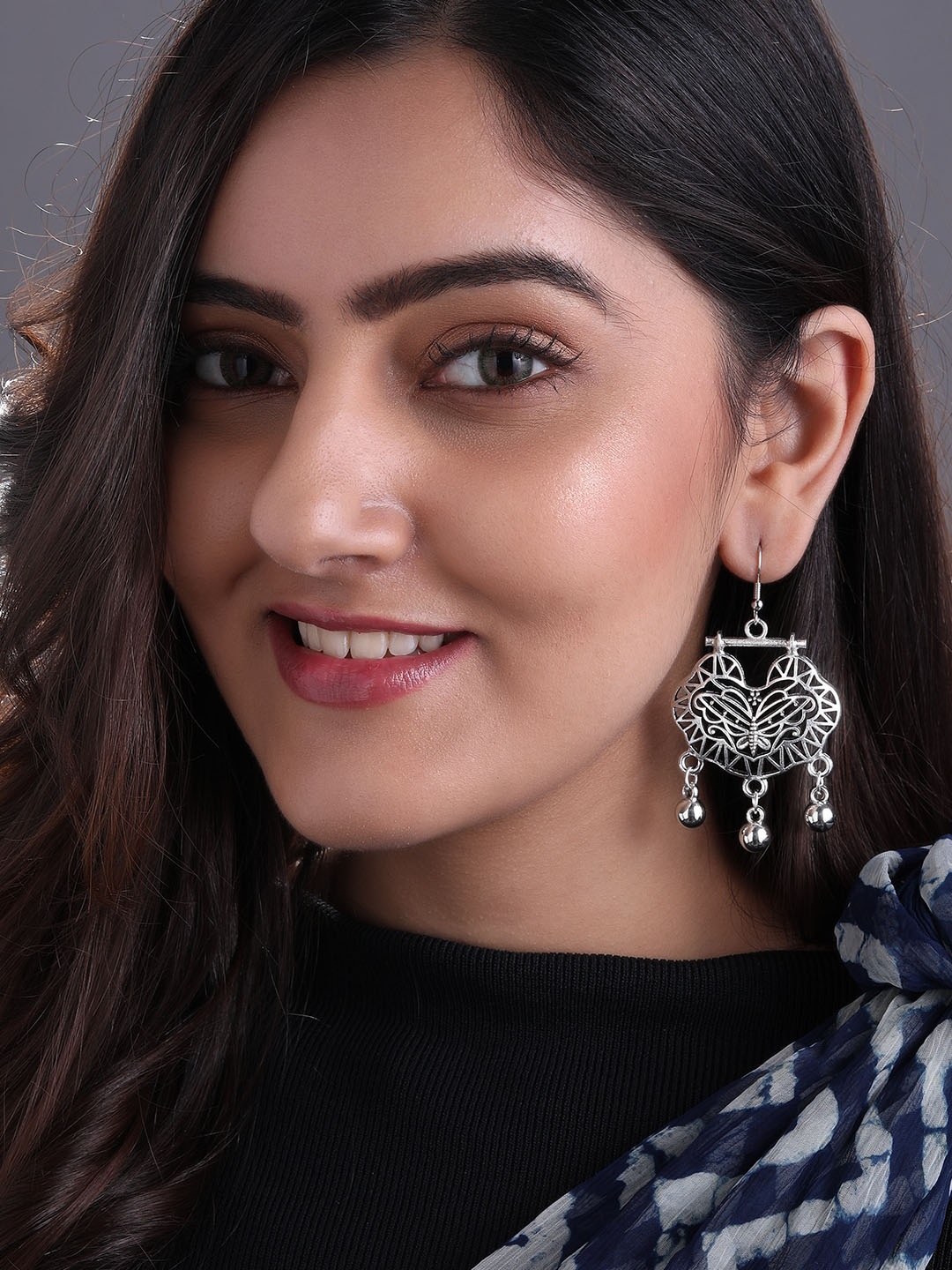 

Rubans Set Of 2 Dome Shaped Jhumkas Earrings, Silver