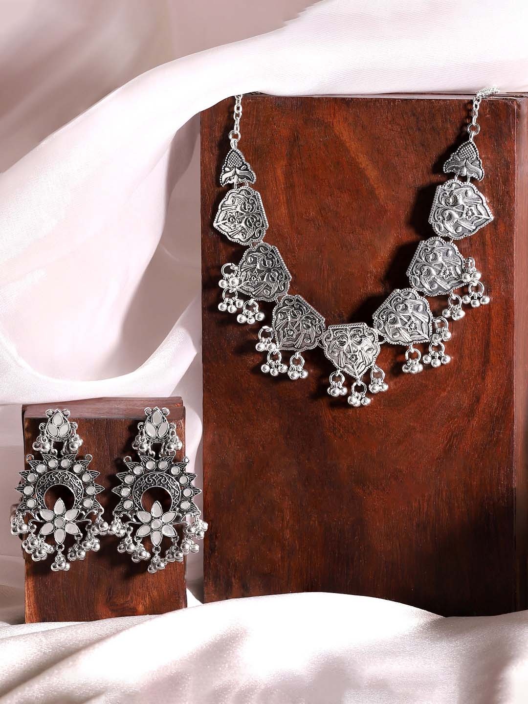 

Rubans Rhodium-Plated Oxidized Ghungroo Beaded Jewellery Set, Silver