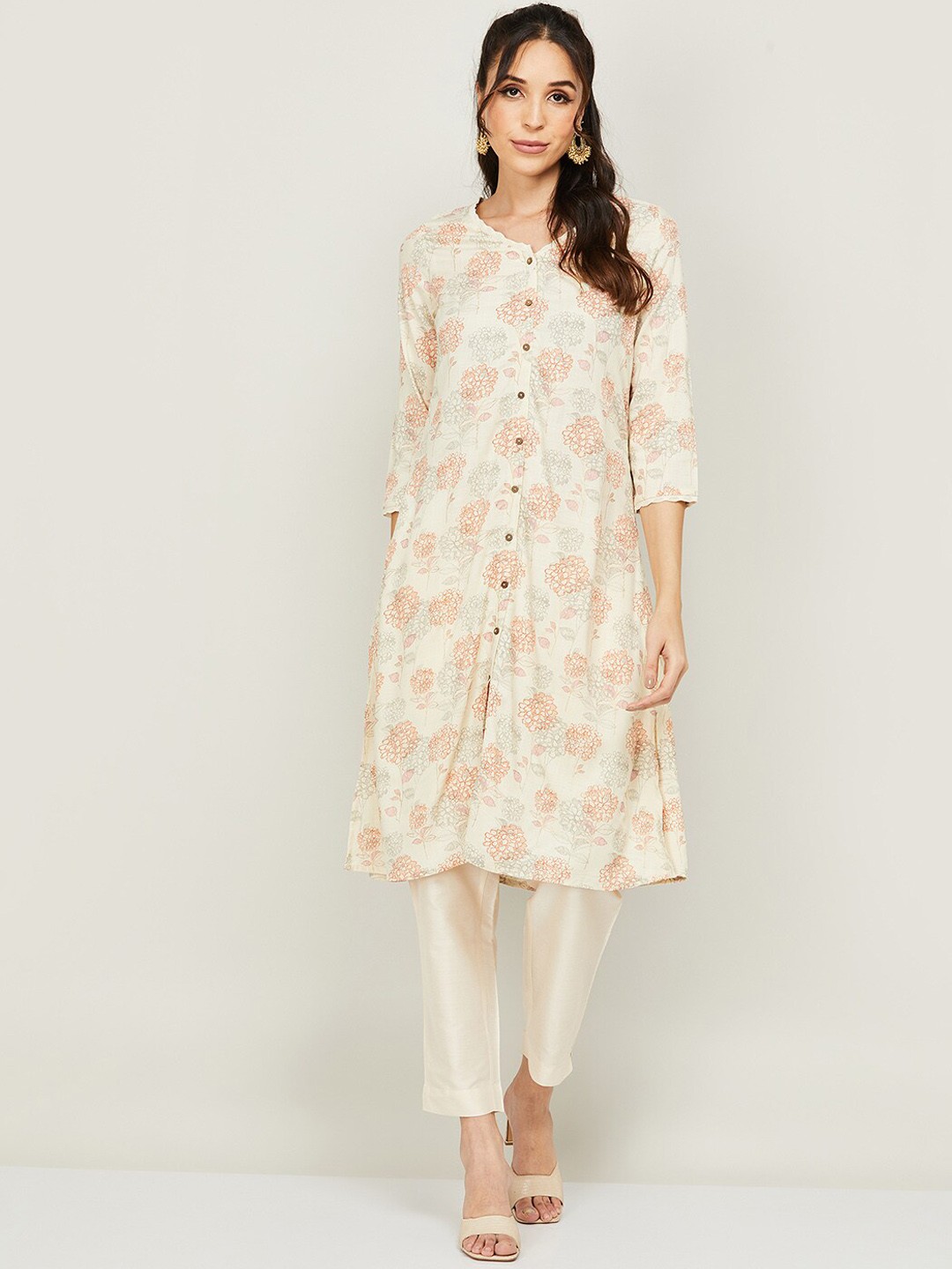 

Melange by Lifestyle Floral Printed A-Line Kurta, Off white