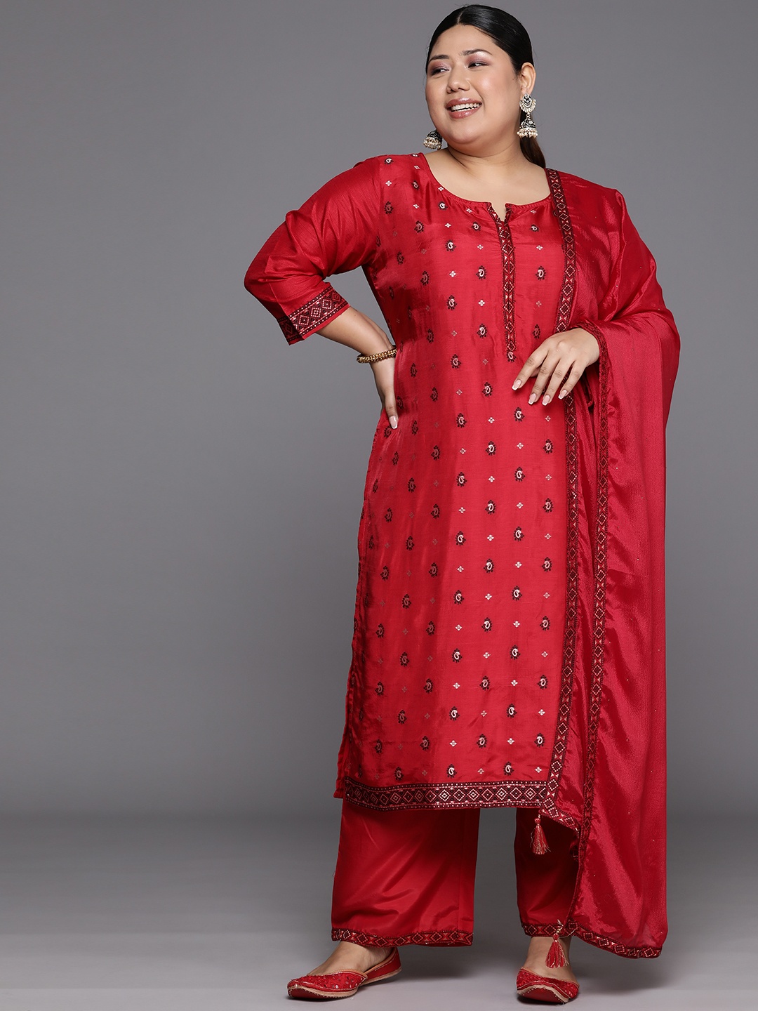 

EXTRA LOVE BY LIBAS Women Red Paisley Regular Kurta with Trousers & With Dupatta