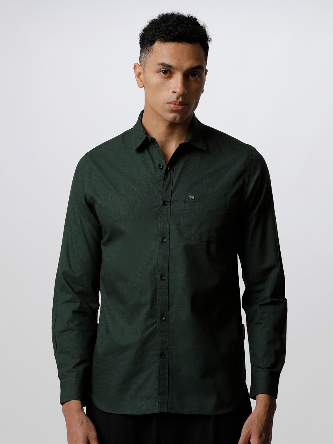 

THE BEAR HOUSE Spread Collar Long Sleeves Pure Cotton Slim Fit Casual Shirt, Green