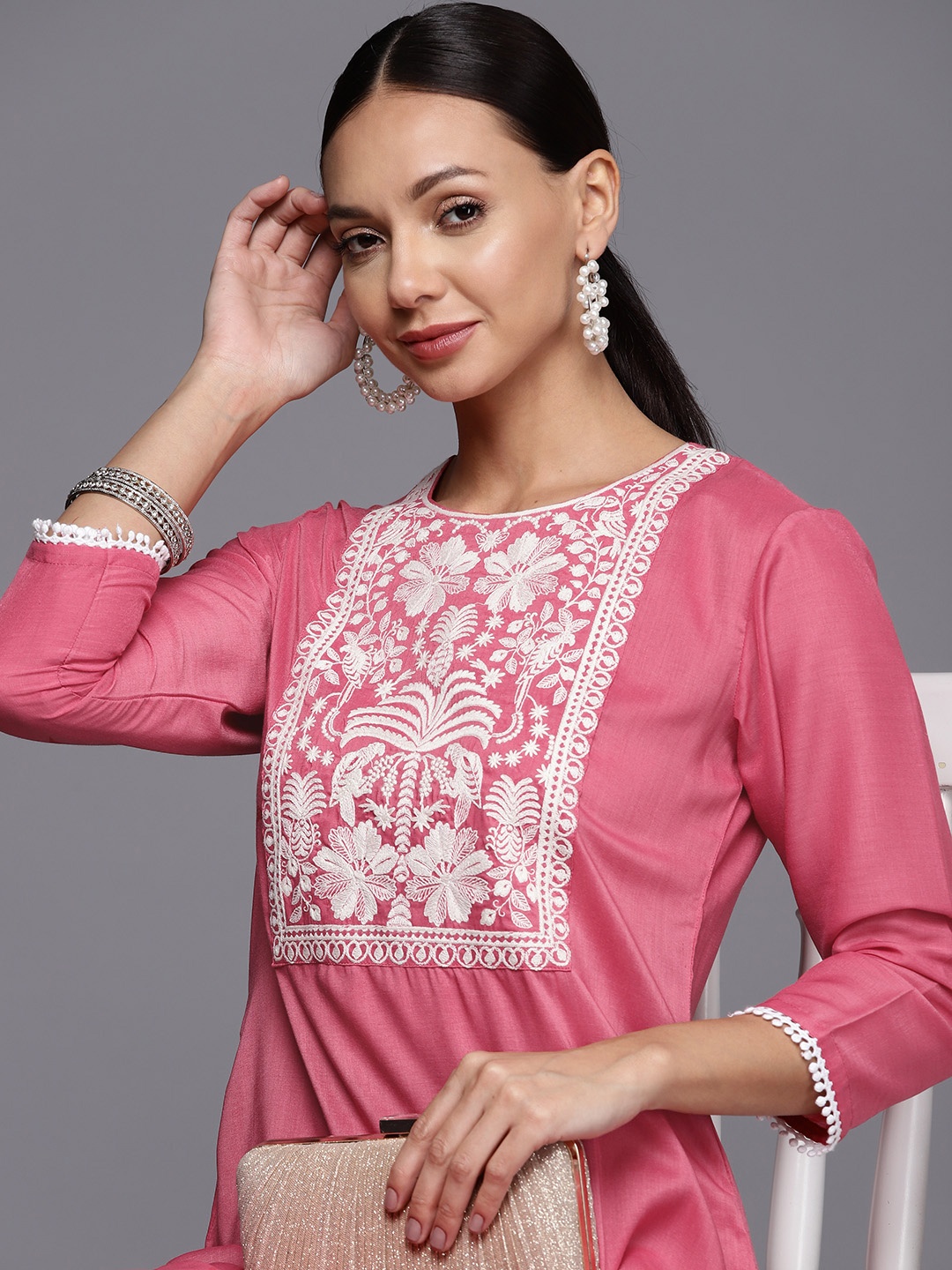 

MASSTANI BY INDDUS Women Floral Yoke Design Regular Thread Work Kurta with Trousers, Pink