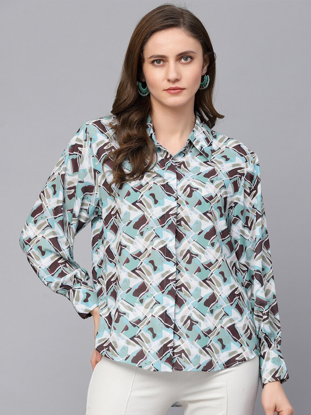 

Gipsy Abstract Printed Spread Collar Long Sleeves Casual Shirt, White