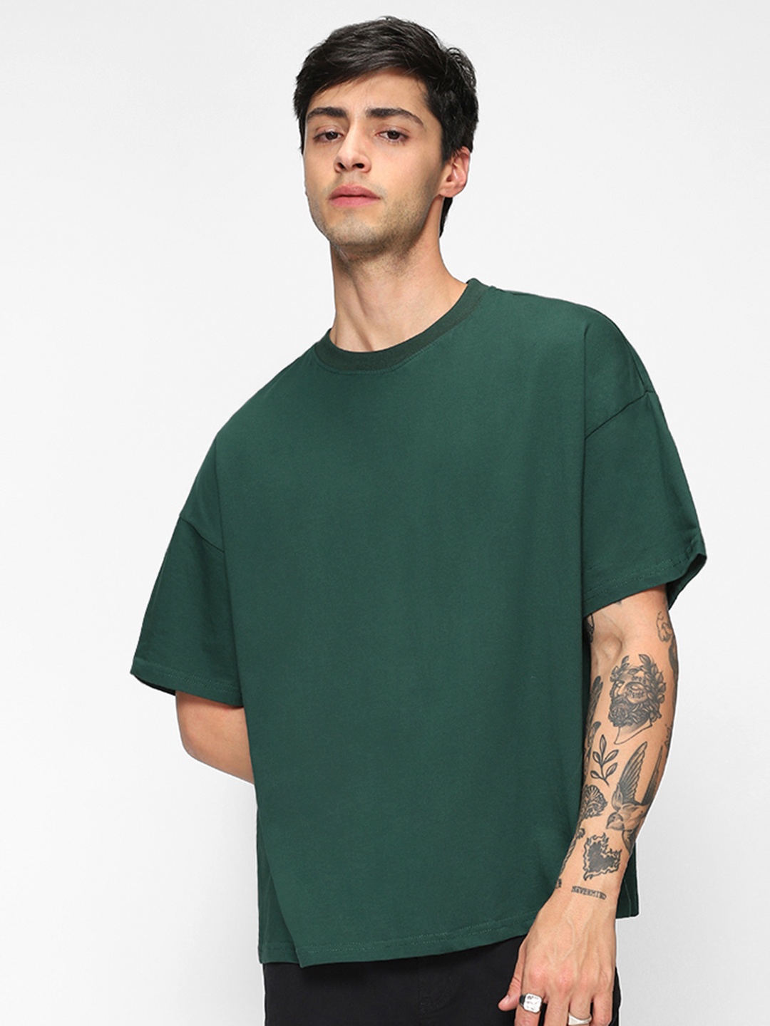 

Bewakoof Drop-Shoulder Sleeves Oversize T-shirt, Green