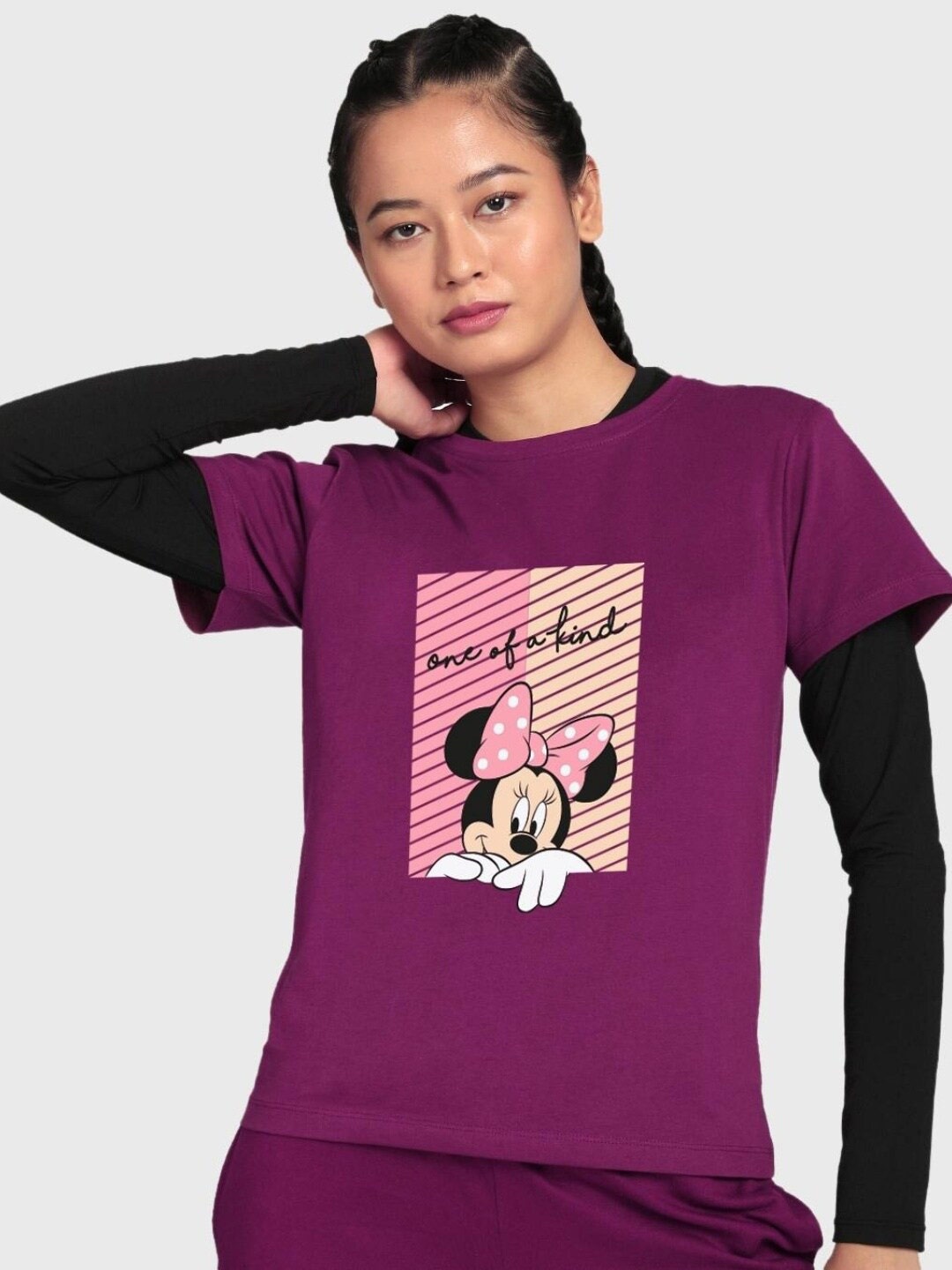 

Bewakoof x Official Disney Merchandise Minnie Mouse Printed T-shirt, Purple