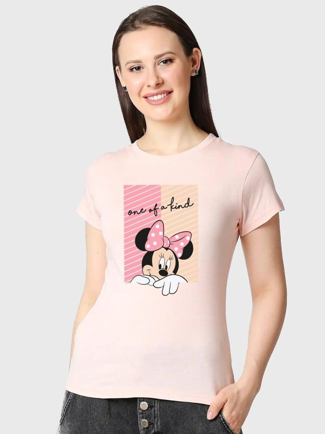 

Bewakoof X Official Disney Merchandise Unique Minnie (Dl) Graphic Printed Slim Fit T-shirt, Pink