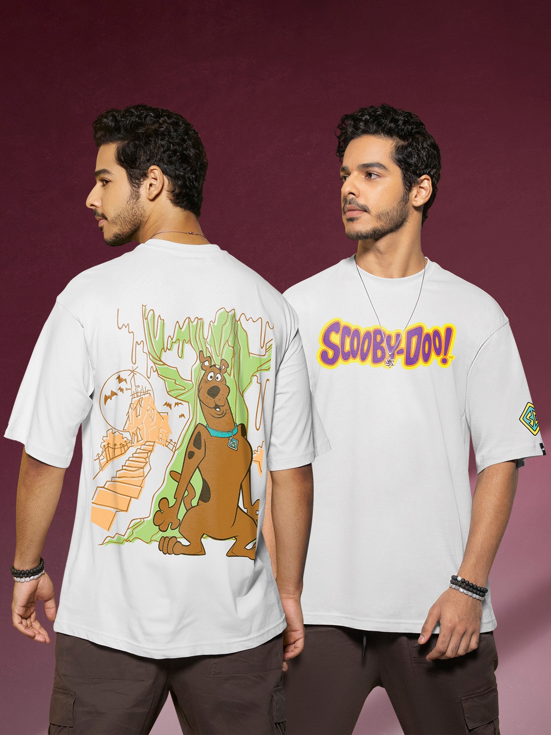 

Bewakoof X Official Scooby Doo Merchandise Men Scared Scoob Graphic Print Oversized Tshirt, White