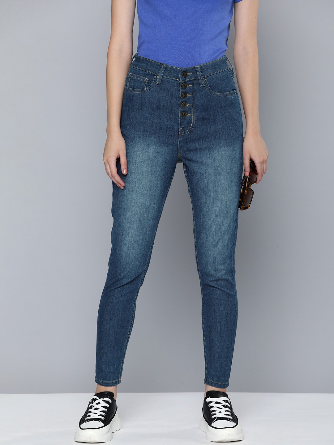 

Harvard Women Slim Fit High-Rise Light Fade Jeans, Blue