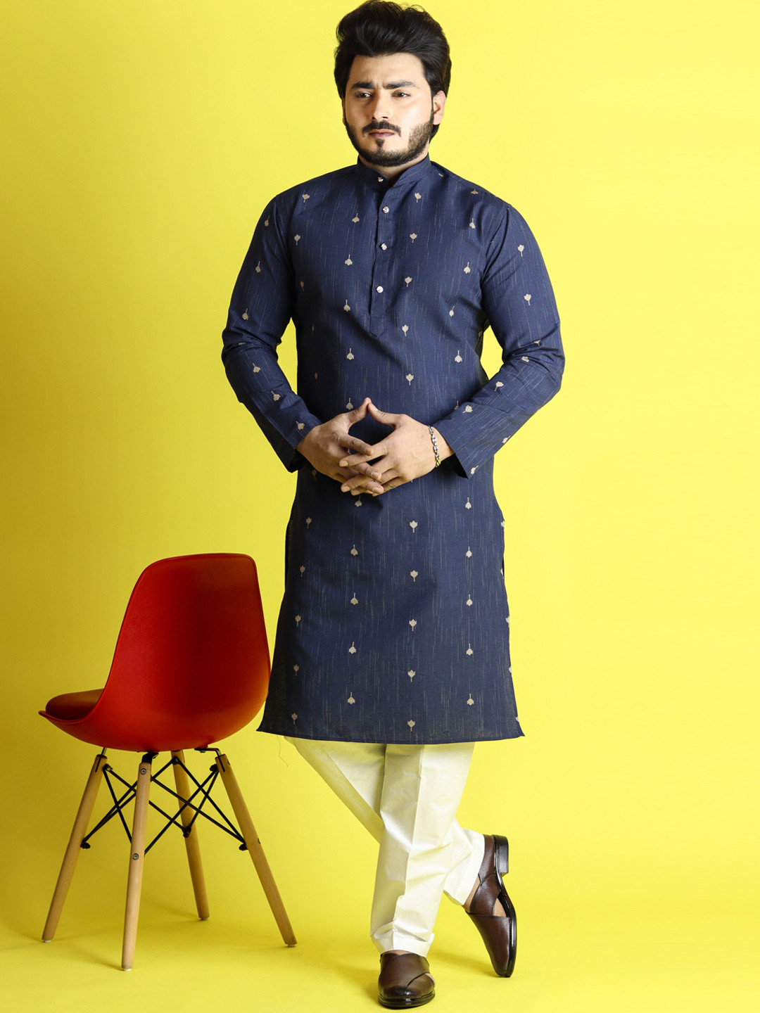 

Tibra Collection Woven Design Mandarin Collar Kurta with Pyjamas, Navy blue