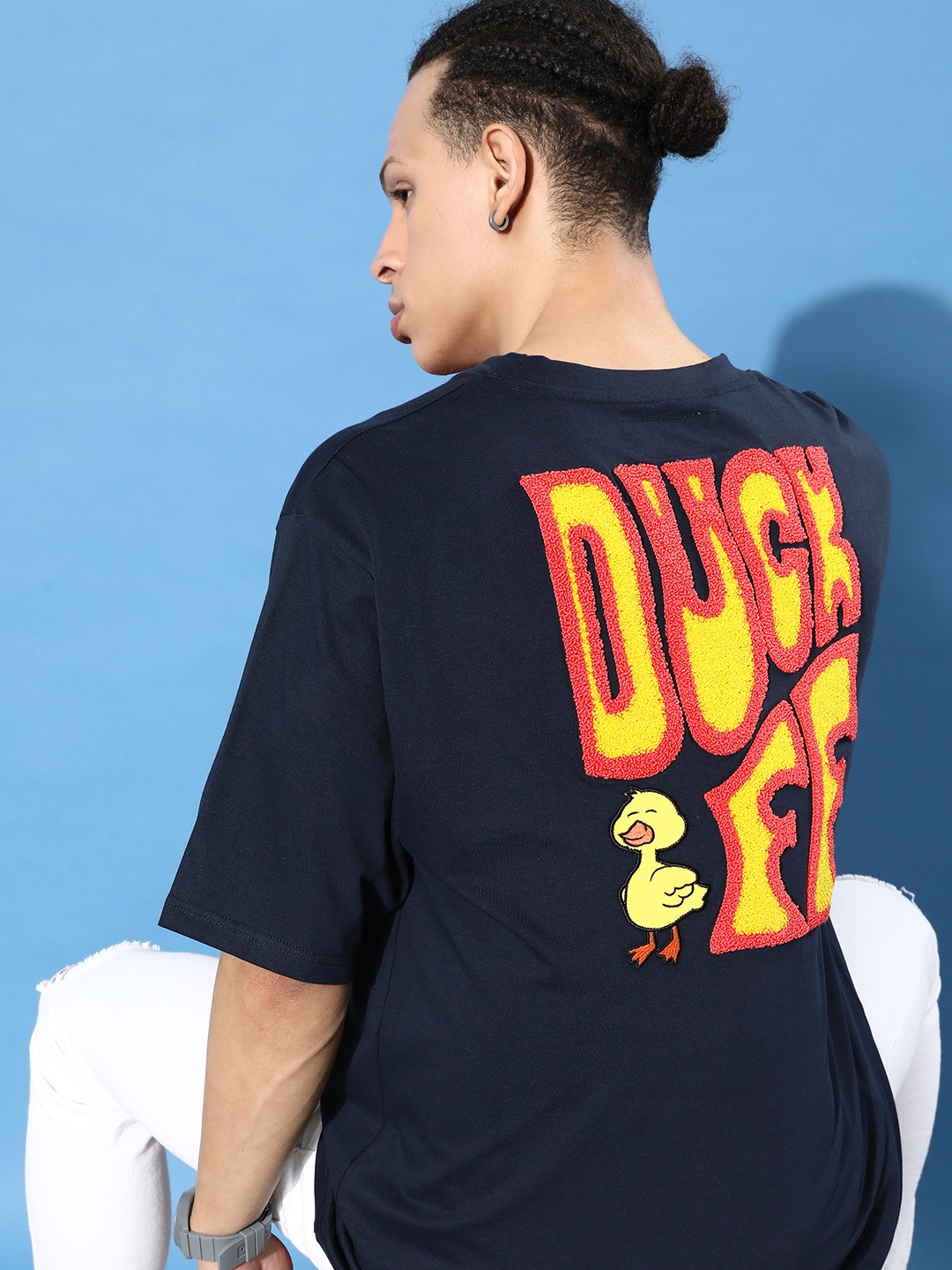 

Difference of Opinion Men Navy Blue Embroidered Oversized Pure Cotton Longline T-shirt