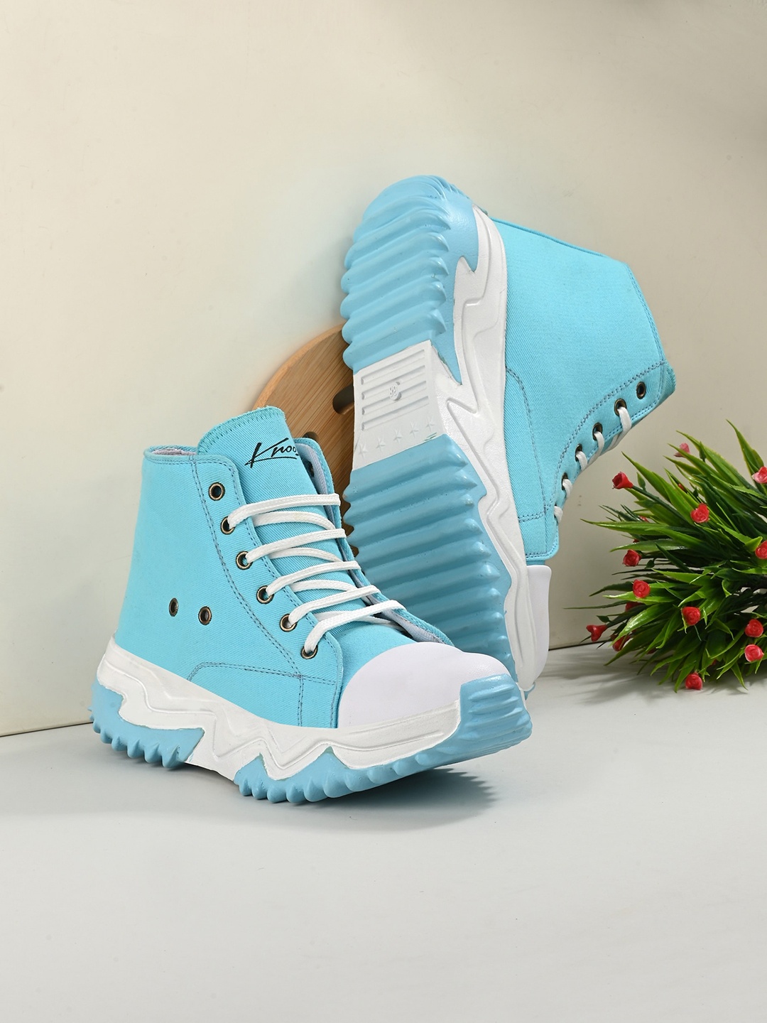 

knoos Women Canvas High-Top Sneakers, Blue
