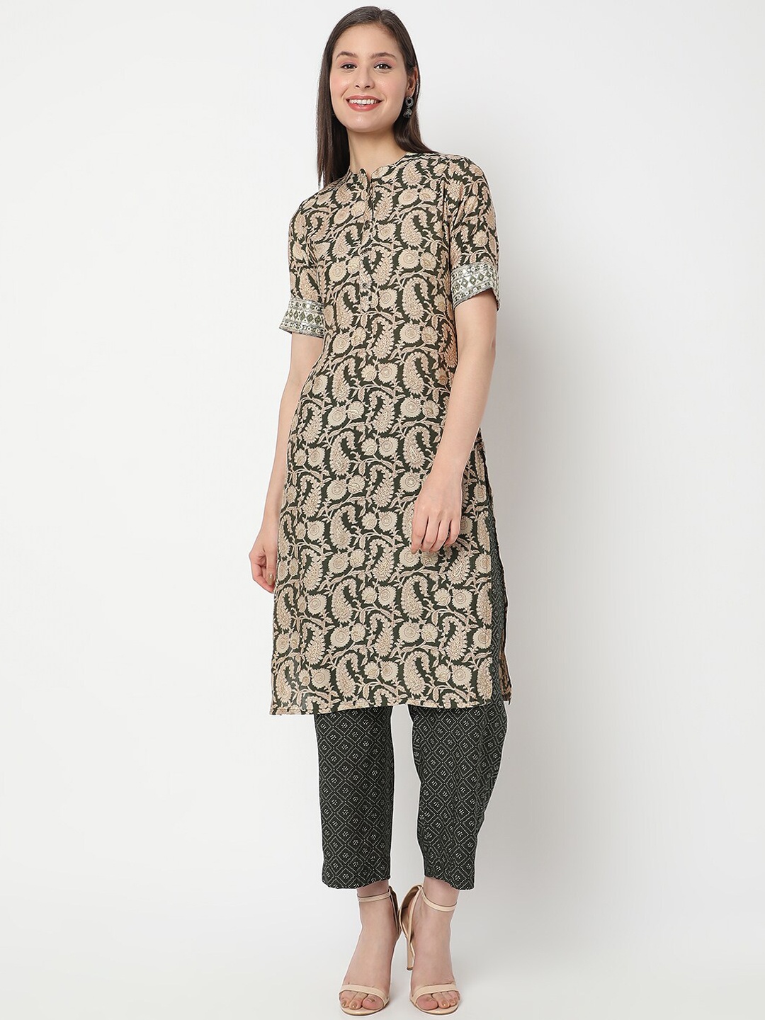 

Ethnicity Floral Printed Regular Kurta With Trousers, Green