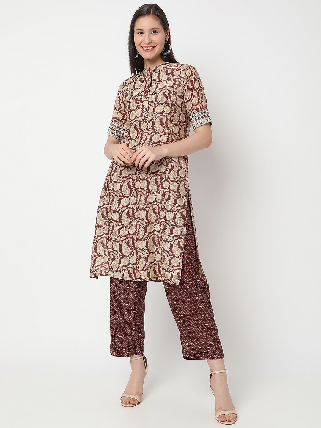 

Ethnicity Floral Printed Regular Kurta With Trousers, Brown