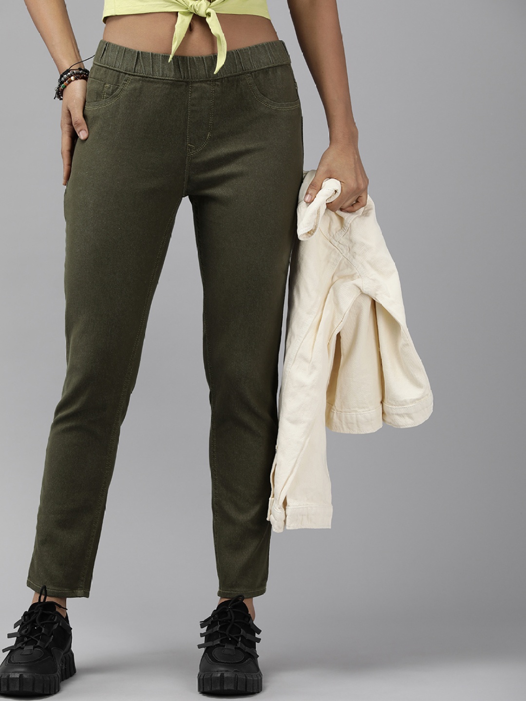 

Roadster Solid Skinny Fit Denim Jeggings, Olive