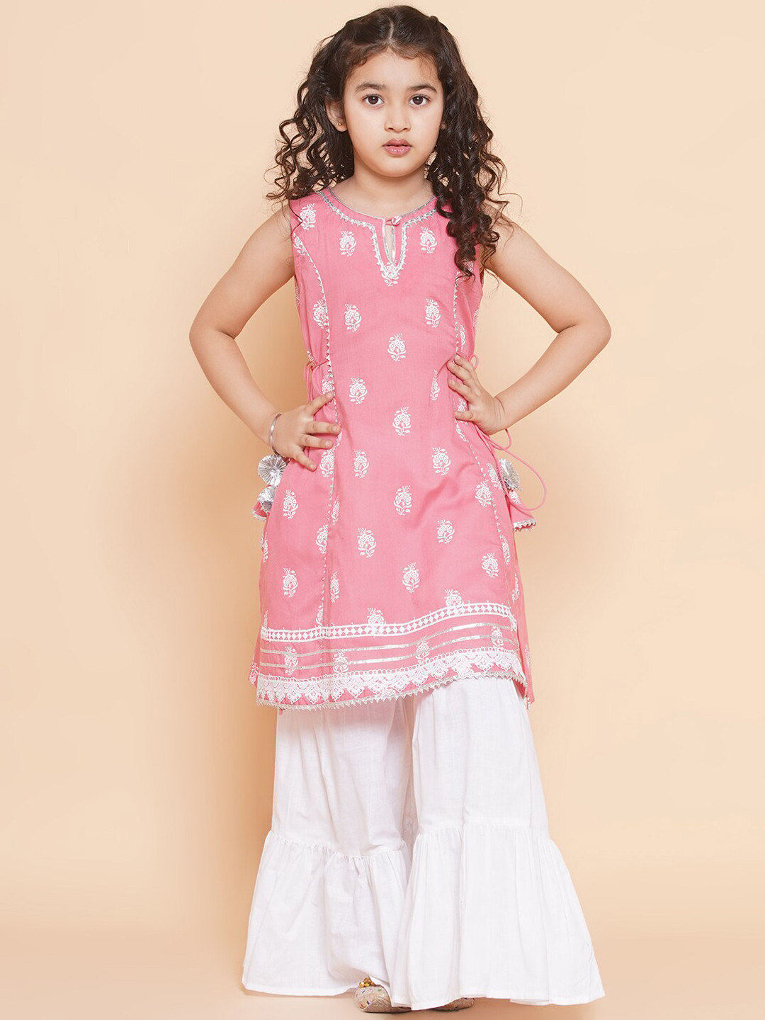 

Bitiya by Bhama Girls Floral Printed Gotta Patti Pure Cotton Kurta With Sharara, Peach