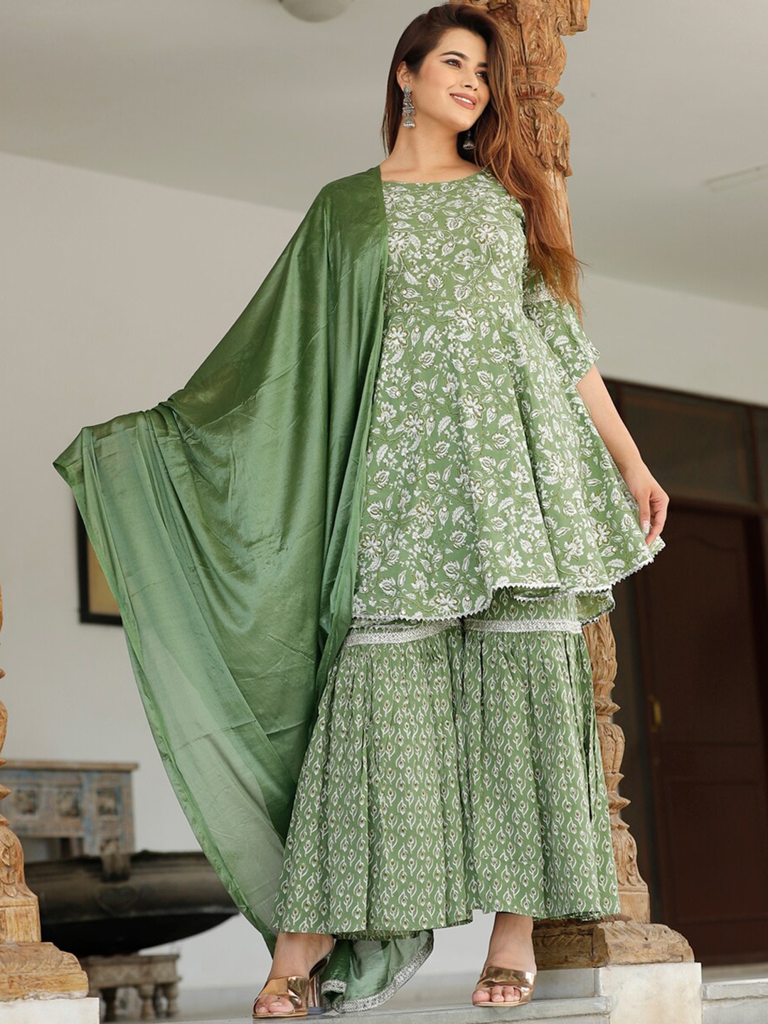 

TOULIN Floral Printed Gotta Patti Anarkali Kurta with Sharara & Dupatta, Green