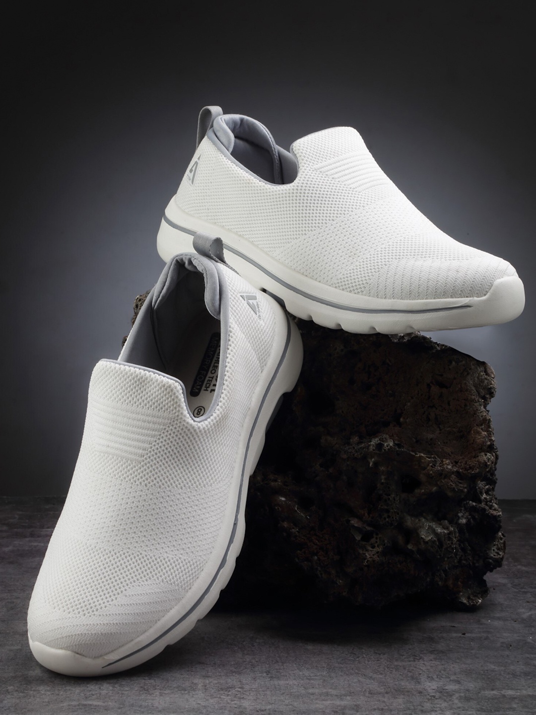

Action Men Mesh Non-Marking Running Shoes, White