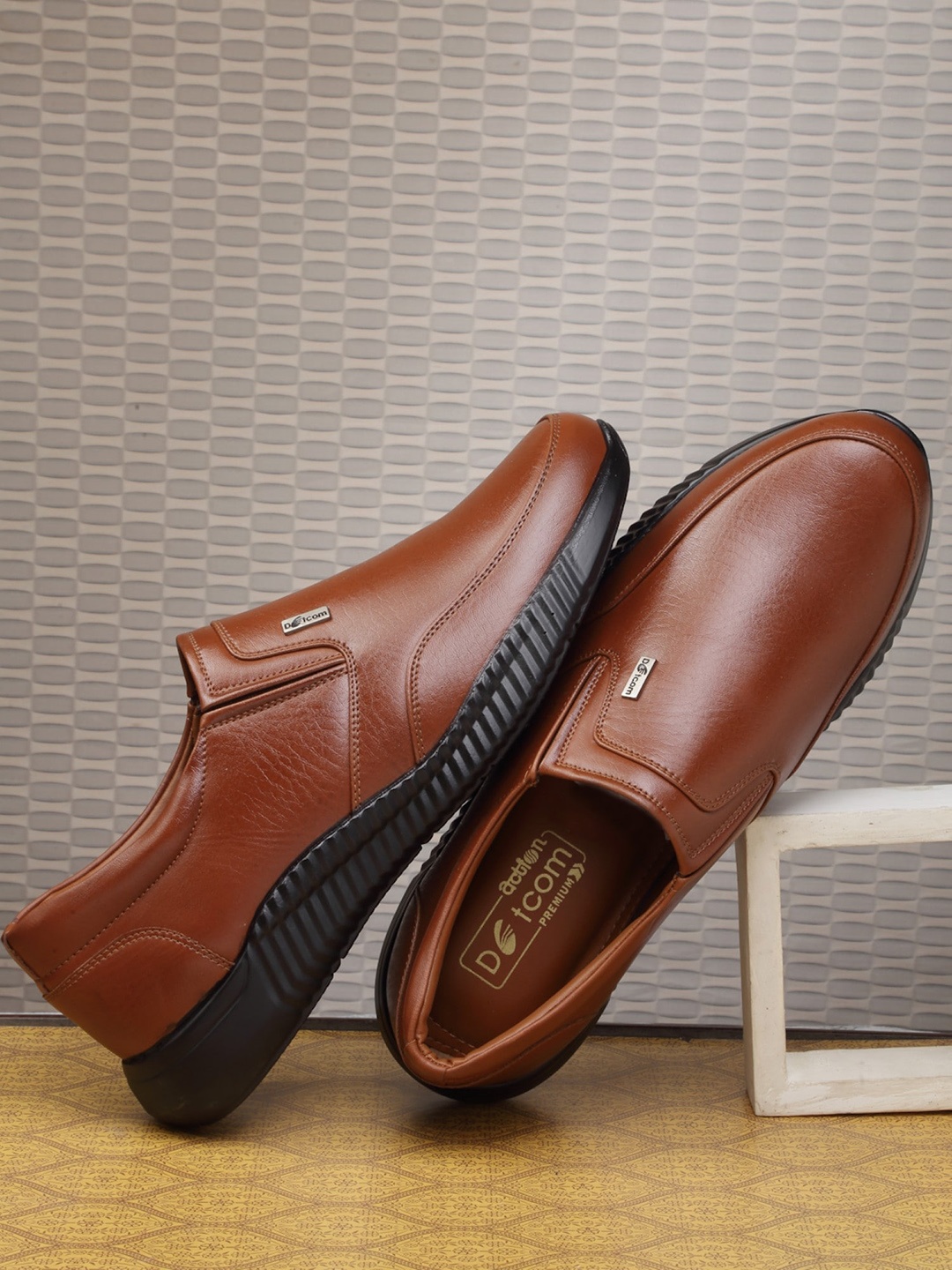 

Action Men Lightweight Comfort Insole Basics Loafers, Tan