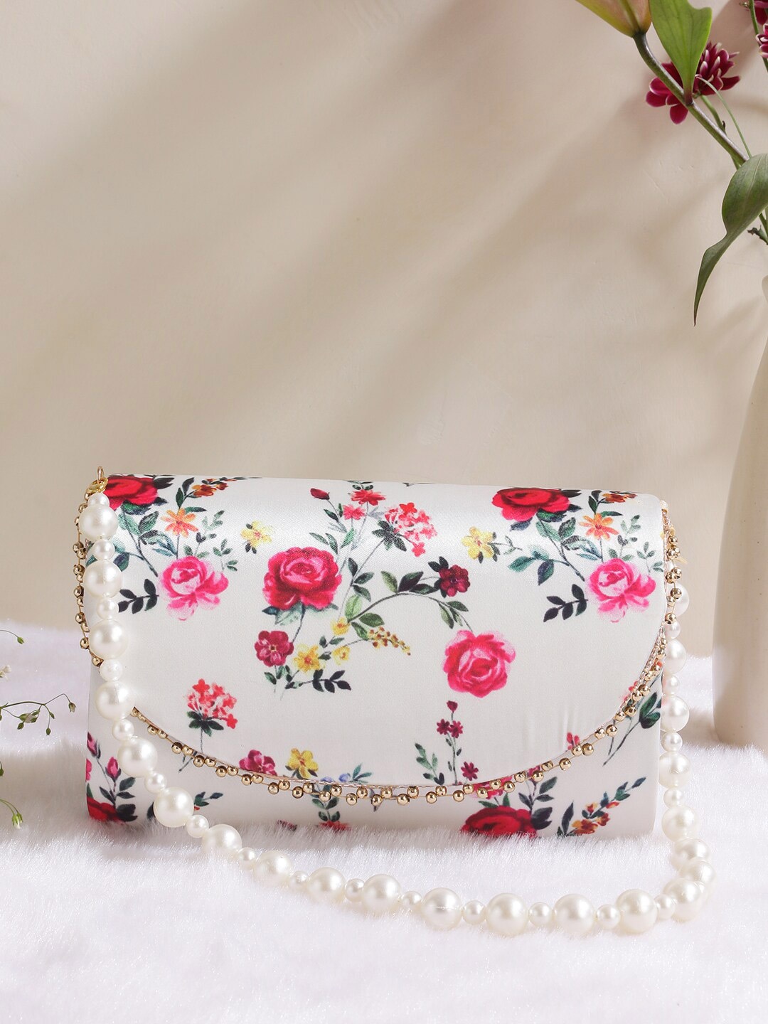 

Swisni Floral Printed Envelope Clutch, White