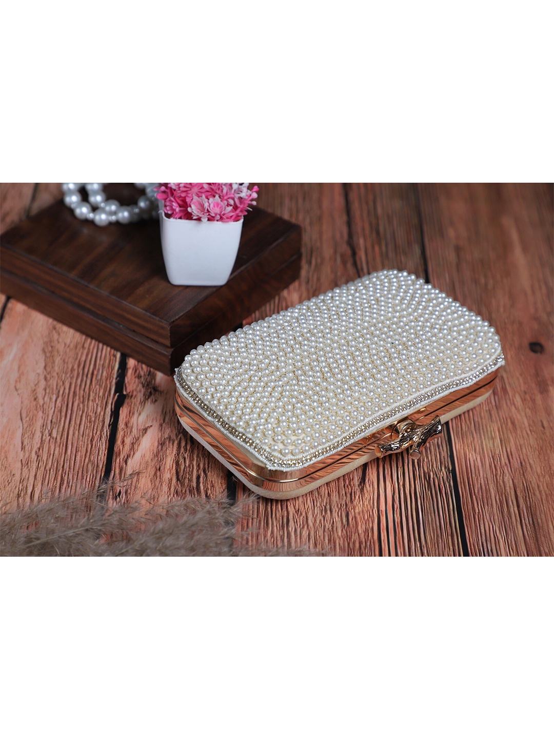 

Swisni Embellished Box Clutch, White