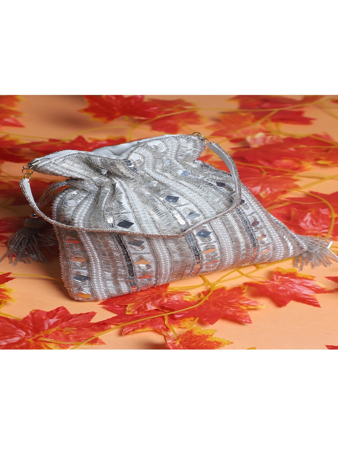 

Swisni Embellished Potli Clutch, Silver
