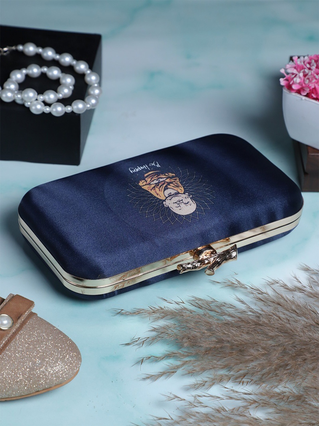 

Swisni Women Printed Box Clutch, Blue