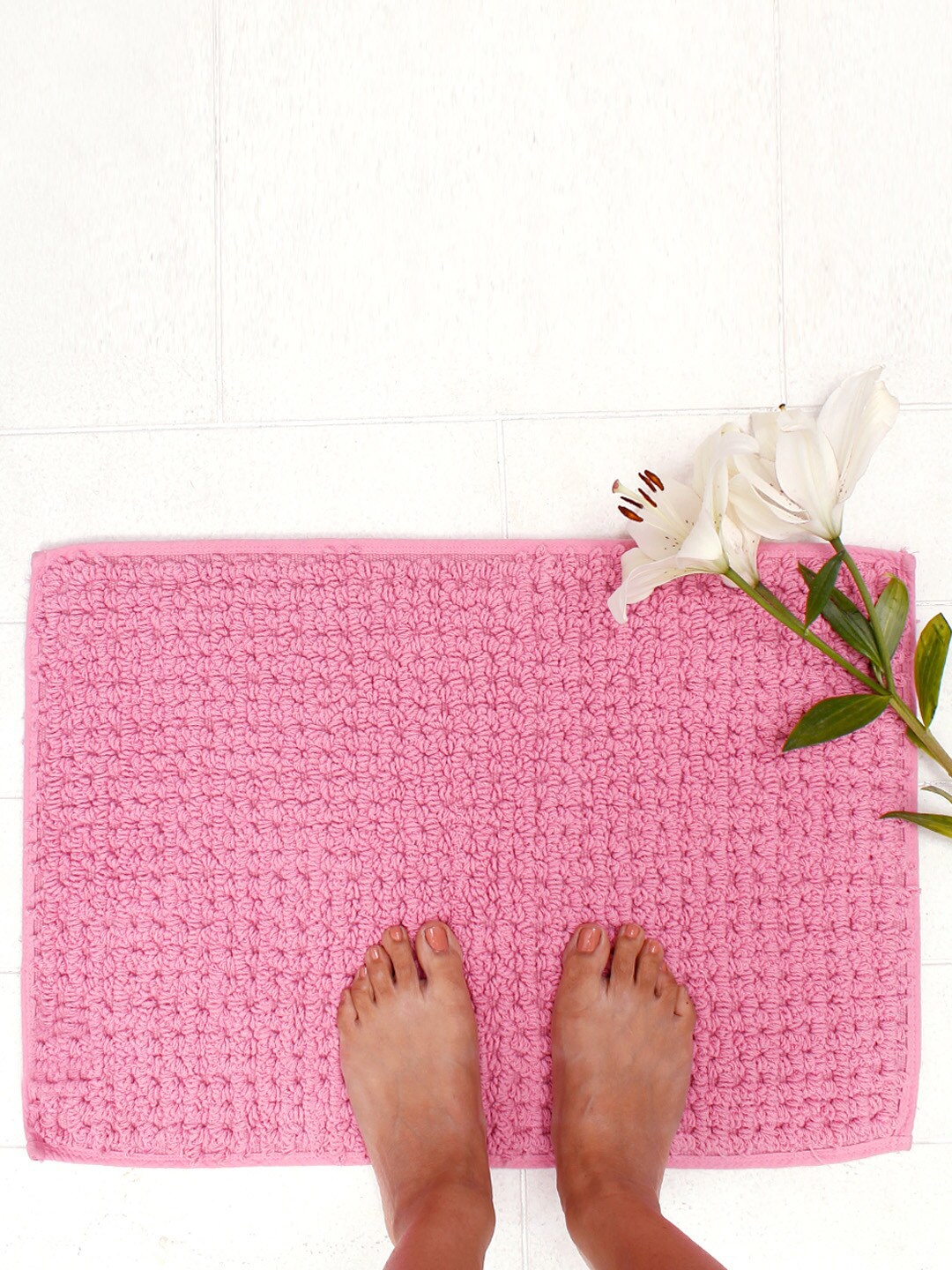 

AVI Living Pink Waffle Design 2400 GSM Pure Cotton Reversible Bath Rug