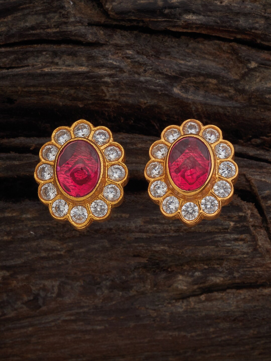 

Kushal's Fashion Jewellery Gold-Plated Floral Design Contemporary Studs Earrings