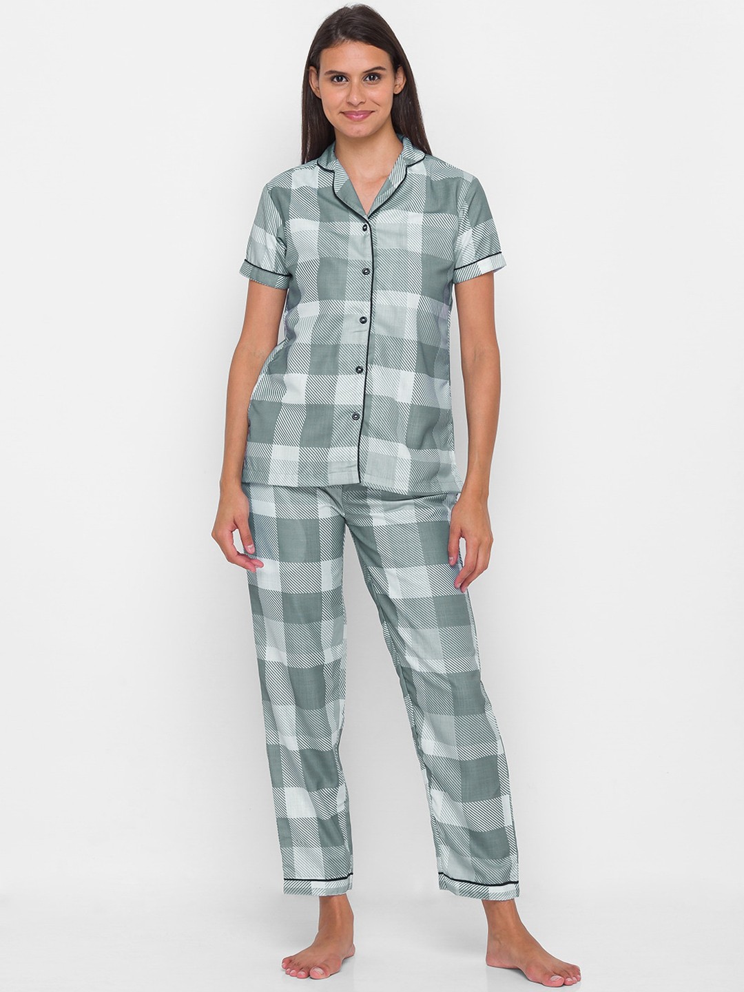 

FashionRack Checks Pure Cotton Night Suit, Grey