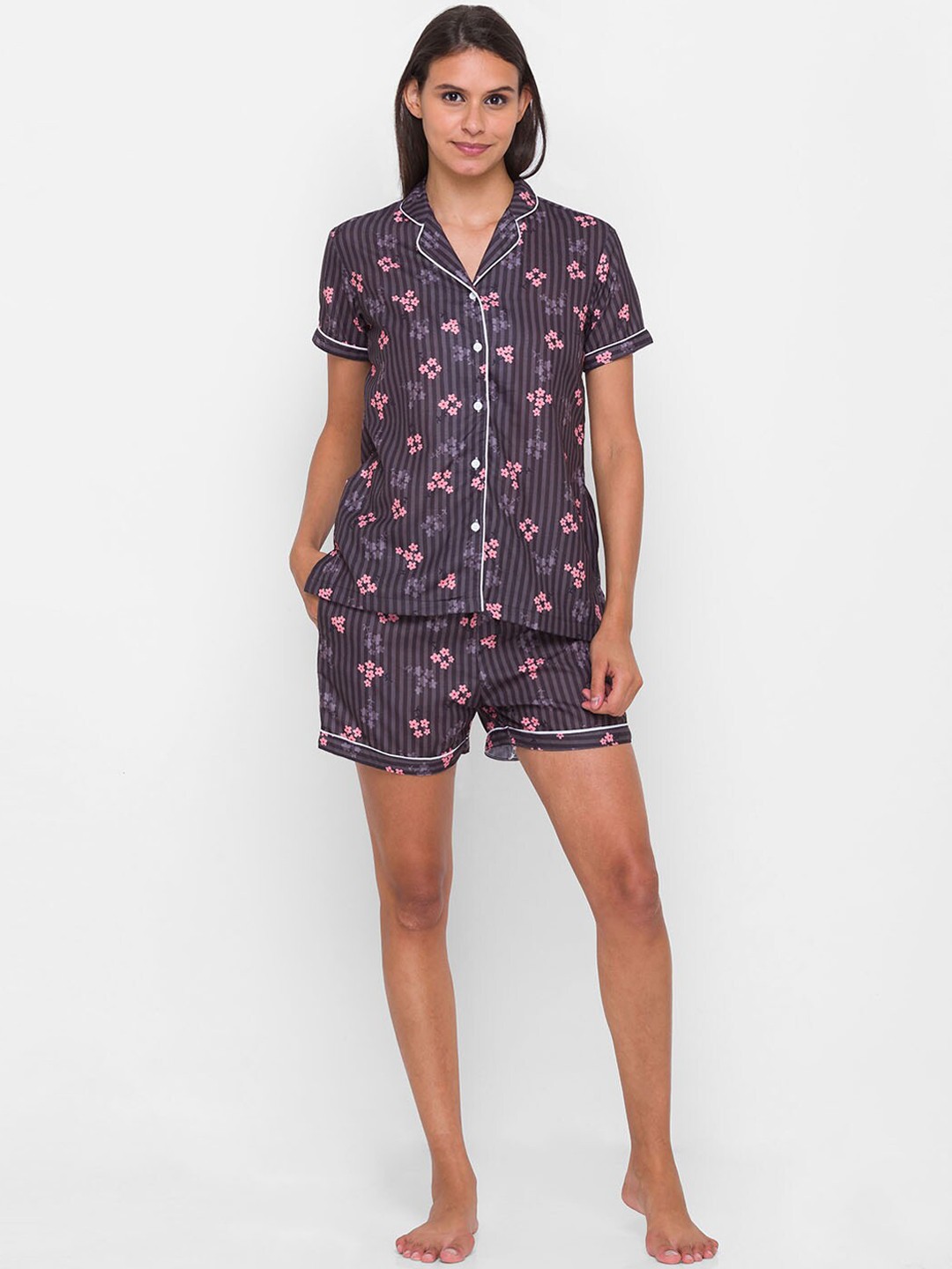 

FashionRack Floral Printed Night Suit, Brown