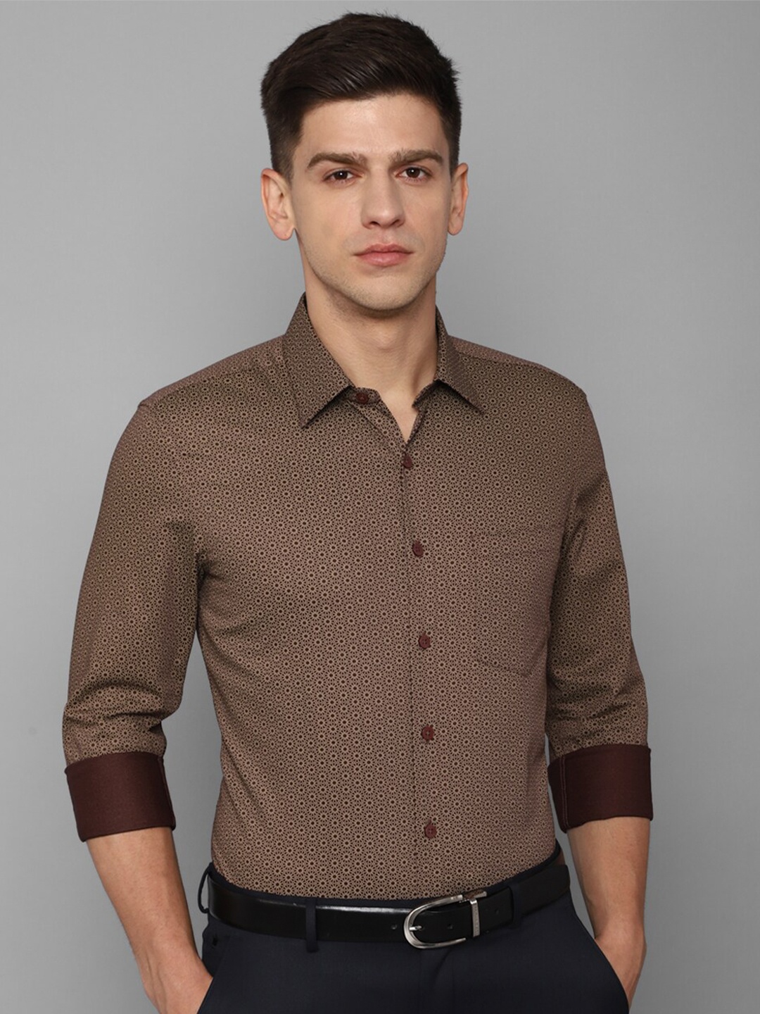 

Louis Philippe Slim Fit Micro Ditsy Printed Pure Cotton Formal Shirt, Brown