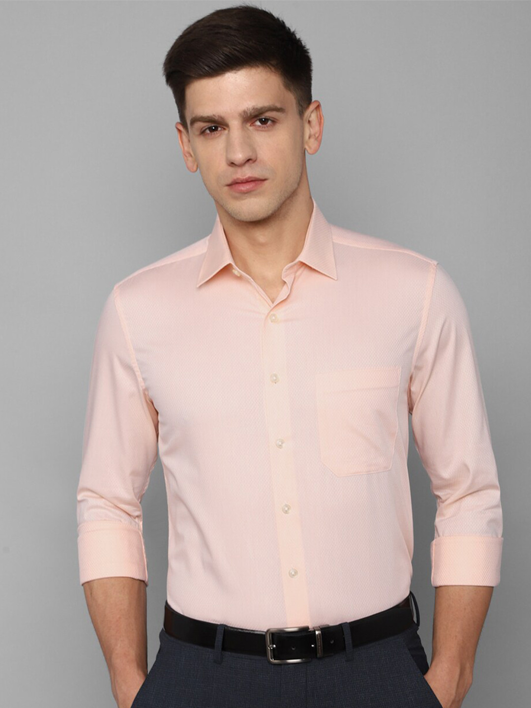 

Louis Philippe Slim Fit Pure Cotton Formal Shirt, Peach