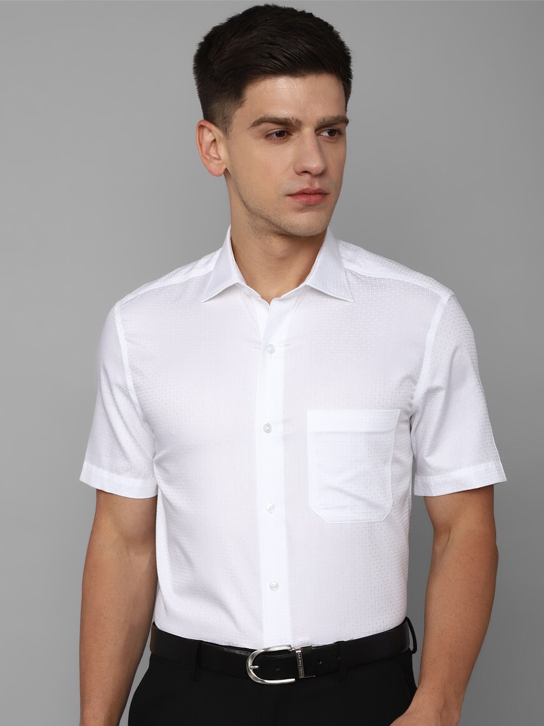 

Louis Philippe Spread Collar Regular Fit Pure Cotton Formal Shirt, White