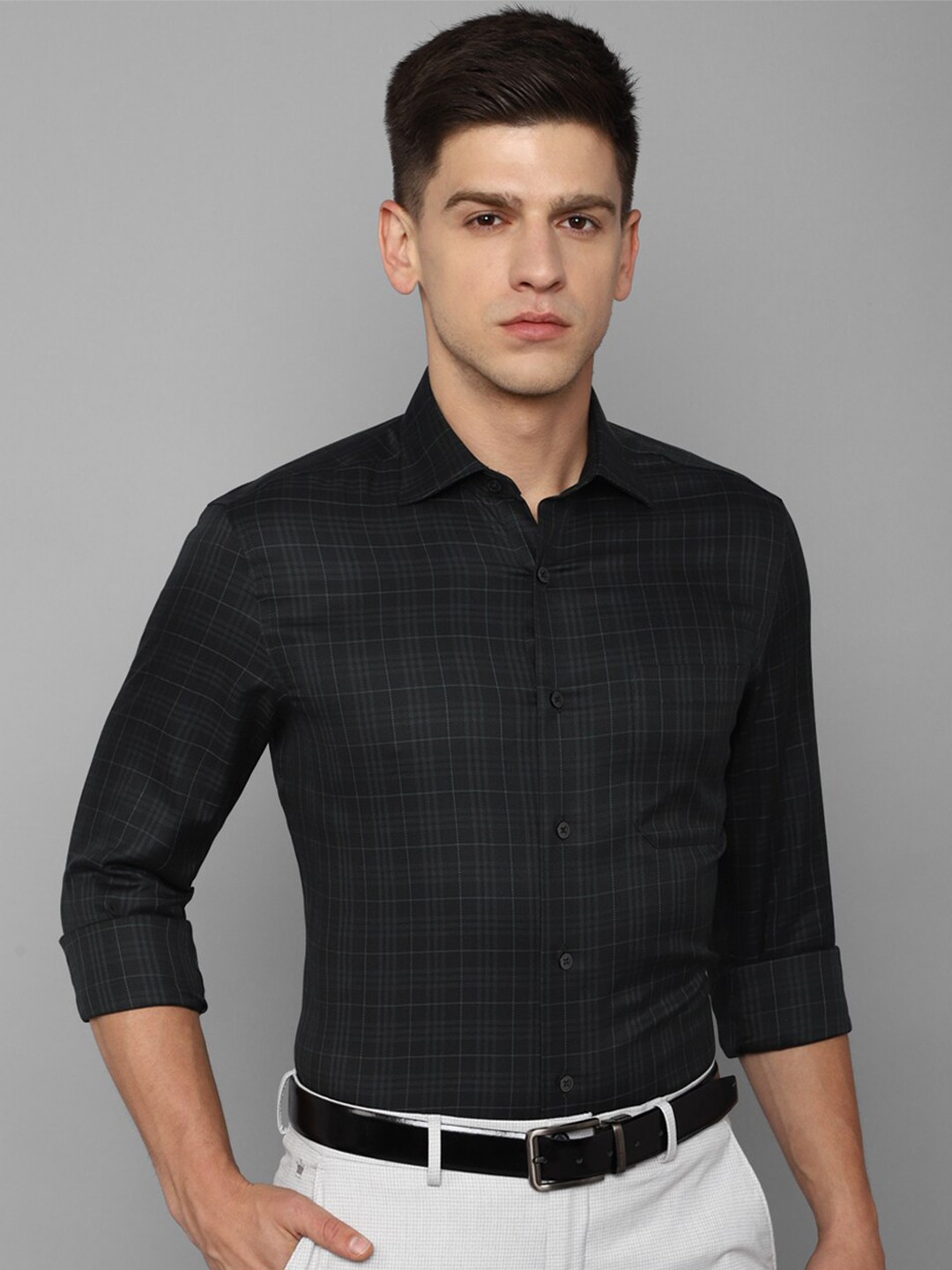 

Louis Philippe Tartan Checked Pure Cotton Slim Fit Formal Shirt, Black
