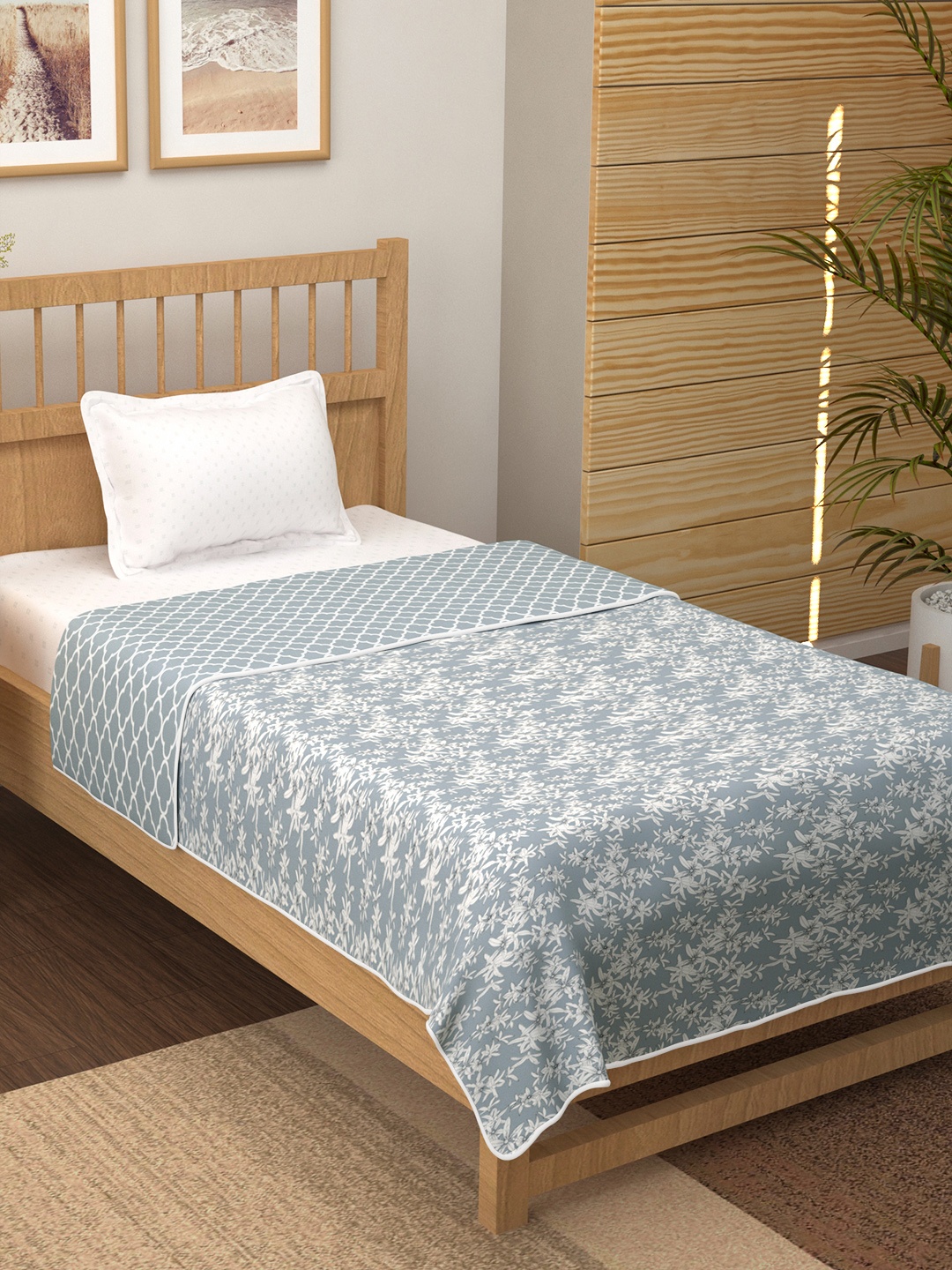 

Story@home Grey & White Geometric Cotton AC Room 150 GSM Reversible Single Bed Dohar