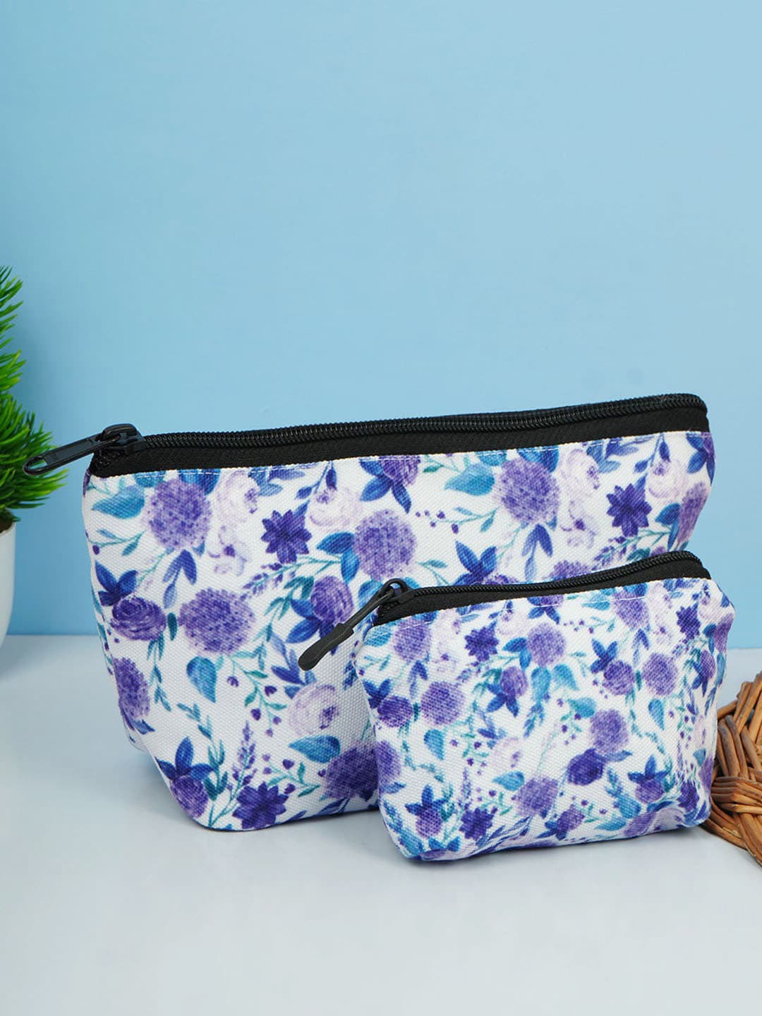 

Crazy Corner Set Of 2 Printed Travel Pouch, White