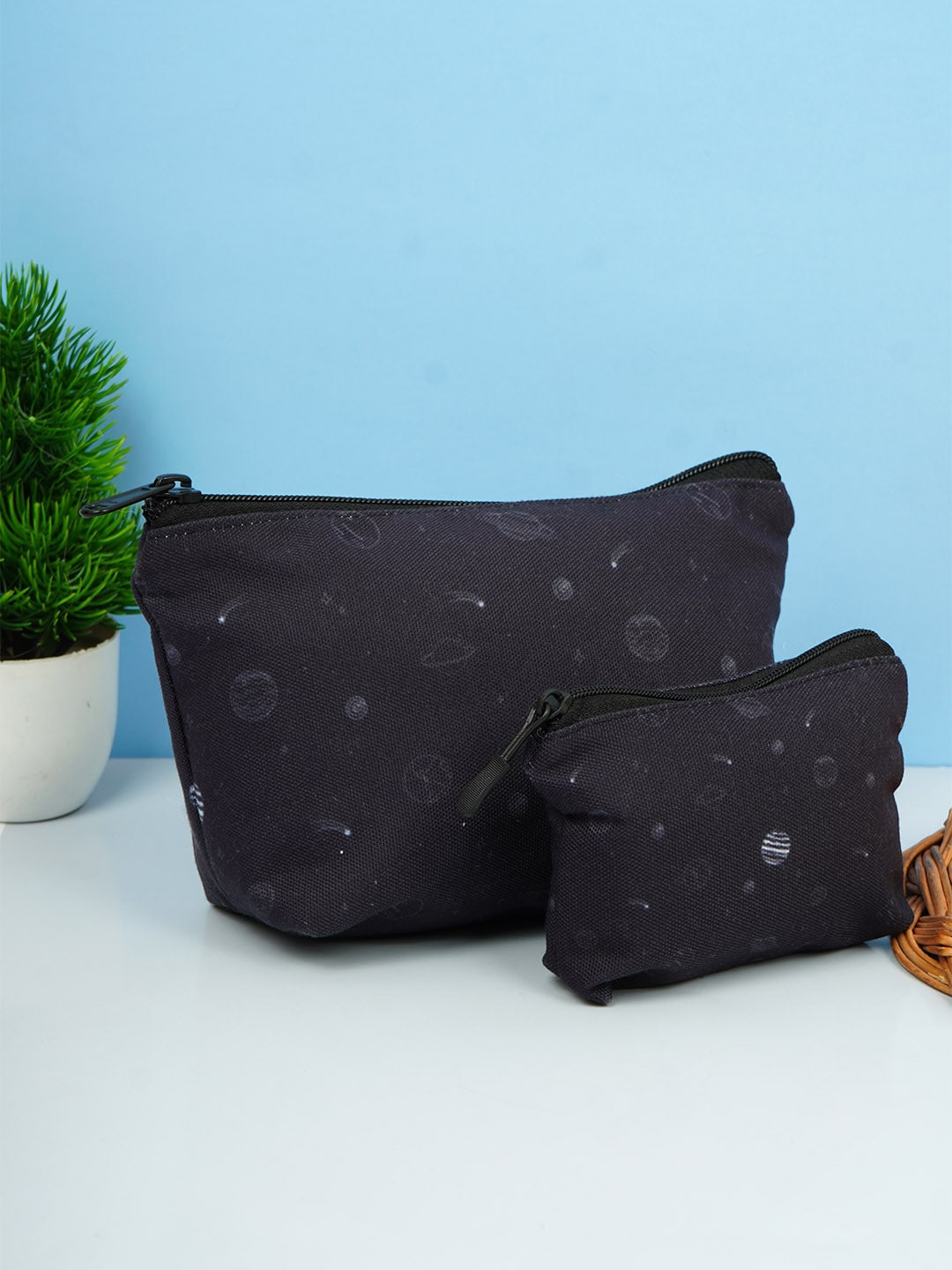 

Crazy Corner Set Of 2 Printed Canvas Multi-Purpose Travel Pouch, Black