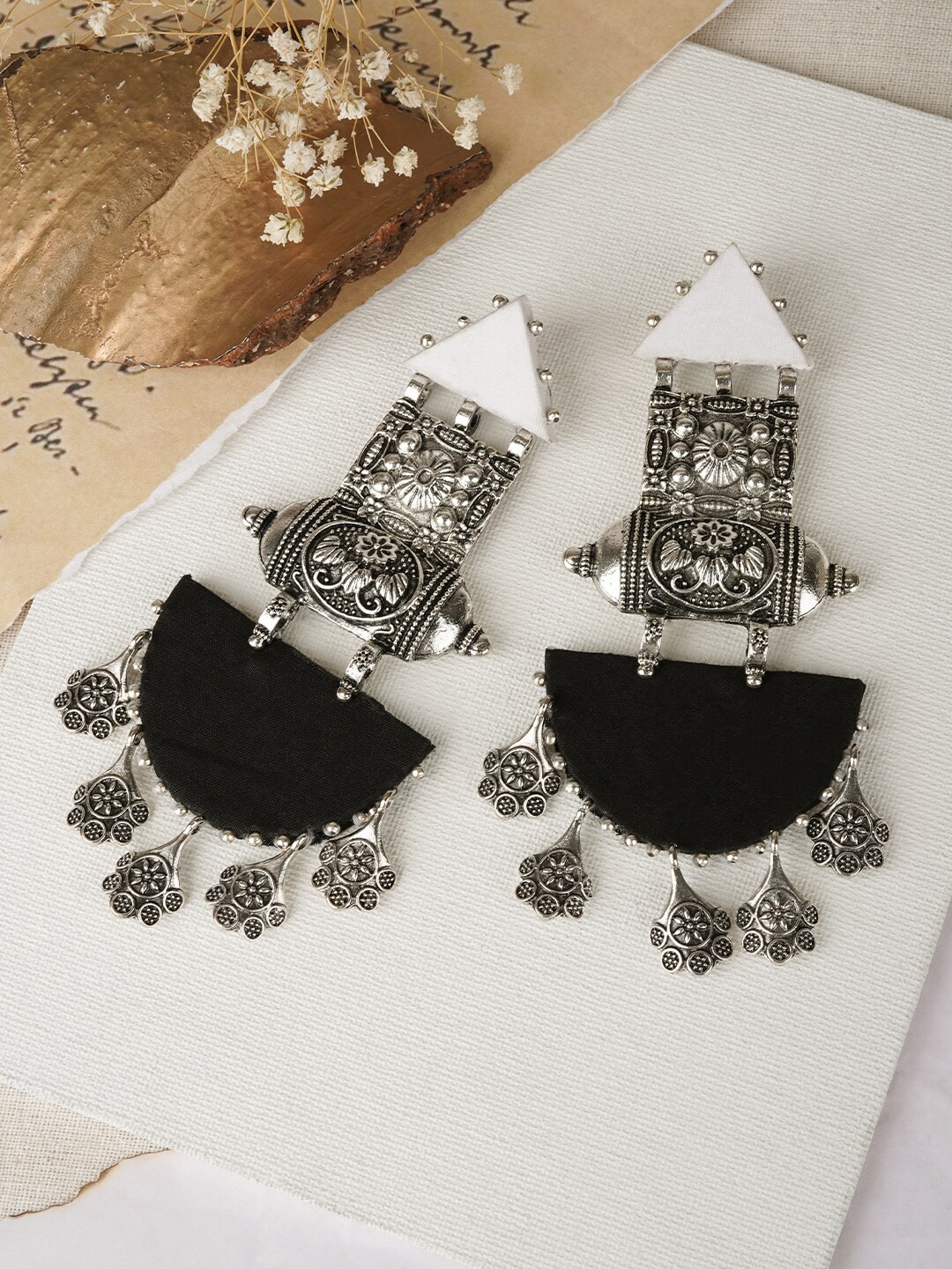 

TEEJH Silver-Plated Oxidised Contemporary Drop Earrings