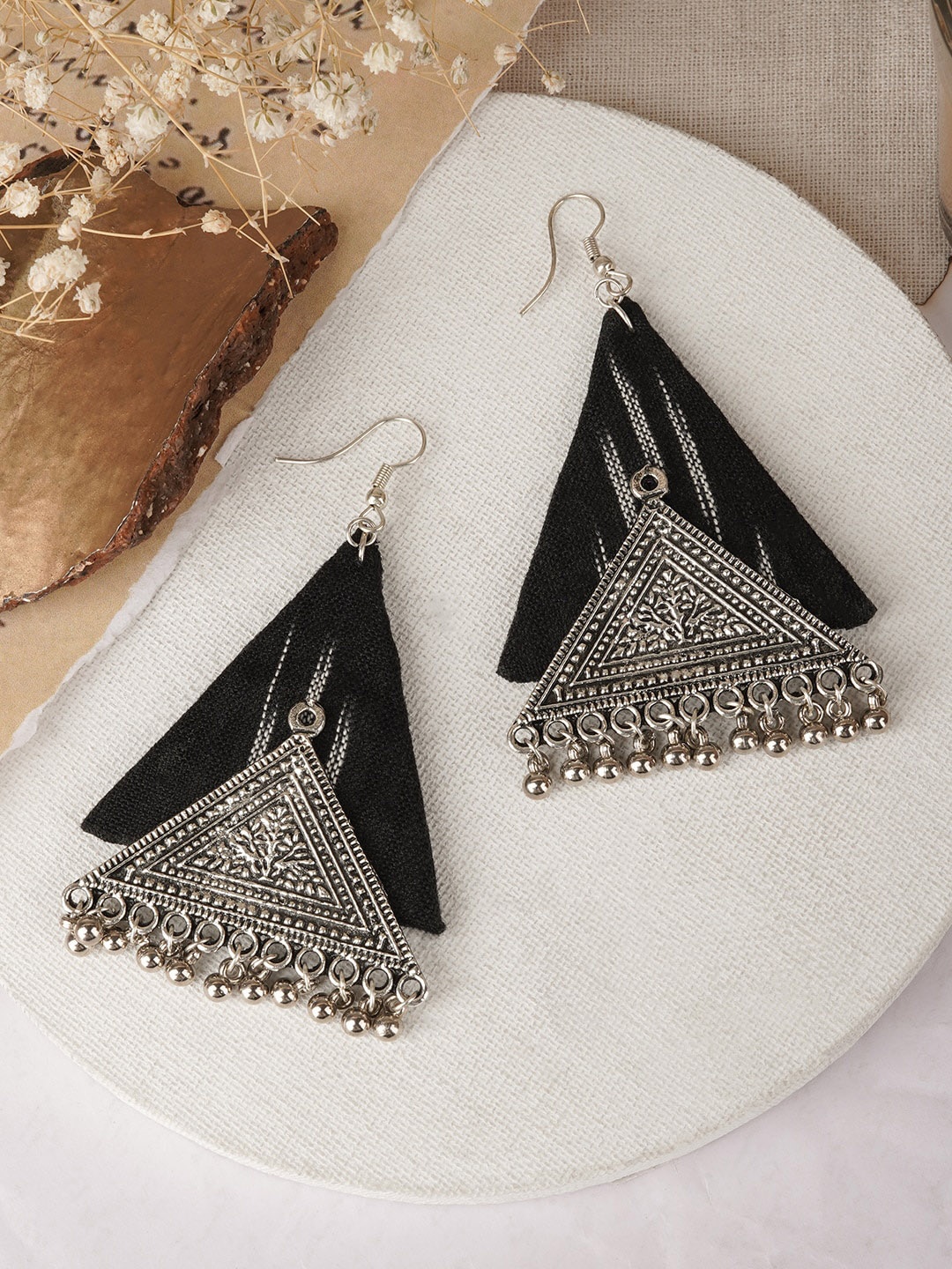 

TEEJH Silver-Plated Triangular Drop Earrings