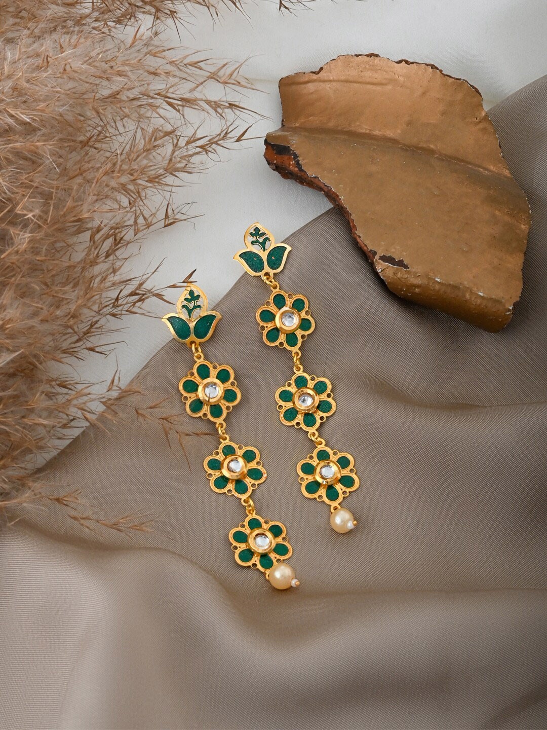 

TEEJH Daivey Gold-Plated Floral Drop Earrings