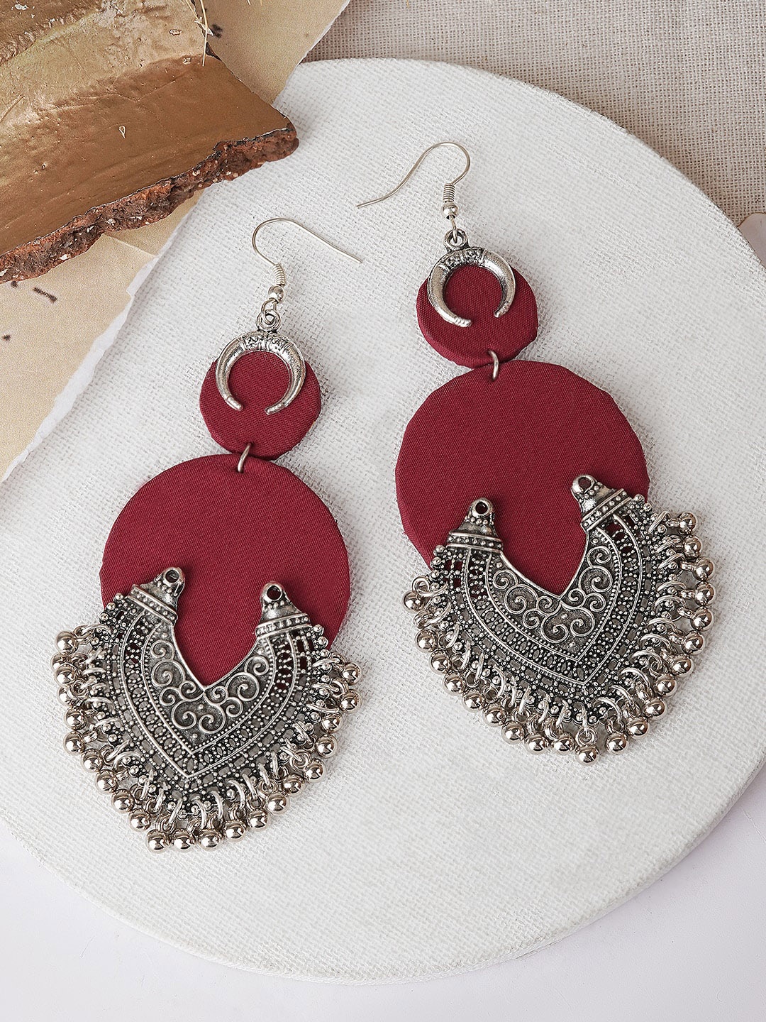 

TEEJH Silver-Plated Oxidised Contemporary Drop Earrings
