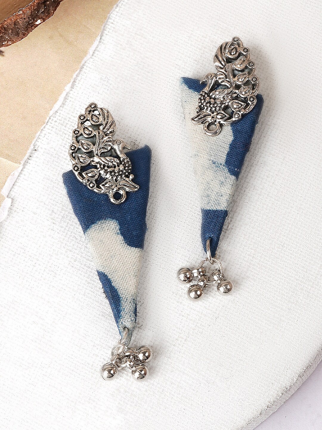 

TEEJH Devika Silver-Plated Oxidised Contemporary Drop Earrings
