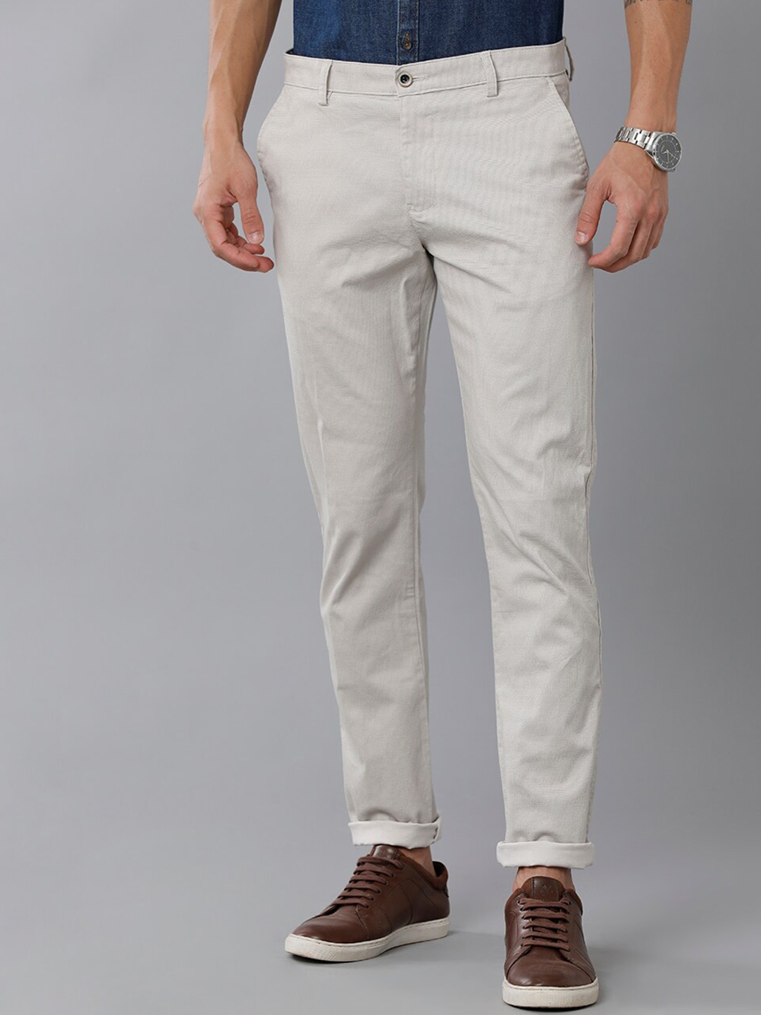 

Classic Polo Men Classic Slim Fit Chinos Mid-Rise Trousers, Off white