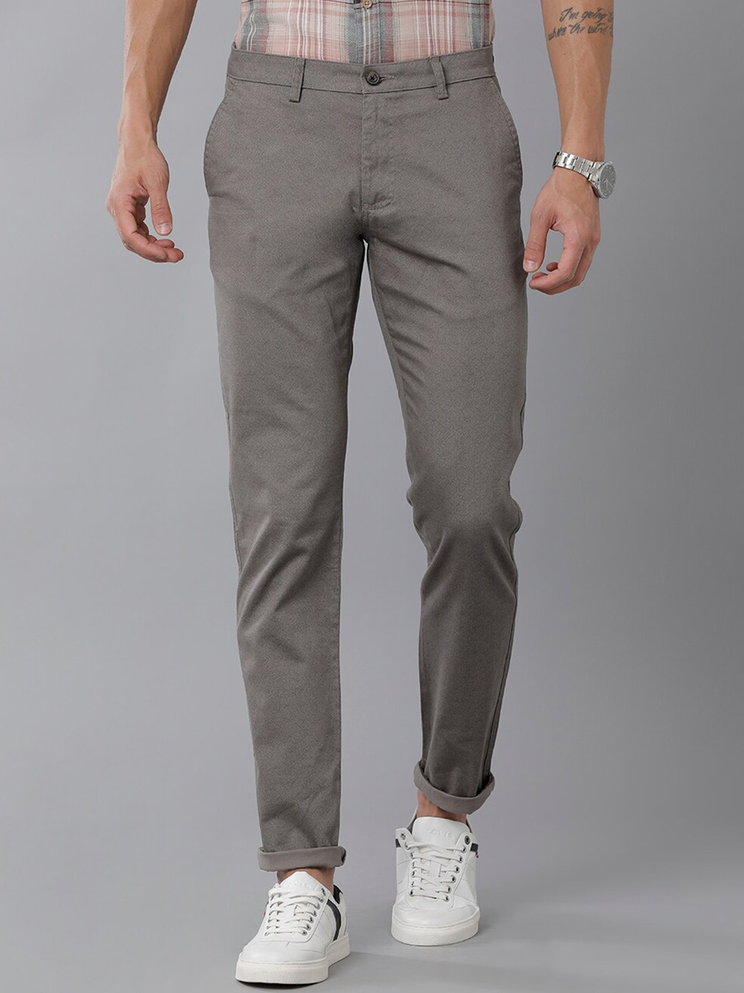 

Classic Polo Men Classic Fit Slim Fit Chinos Mid-Rise Cotton Trousers, Grey
